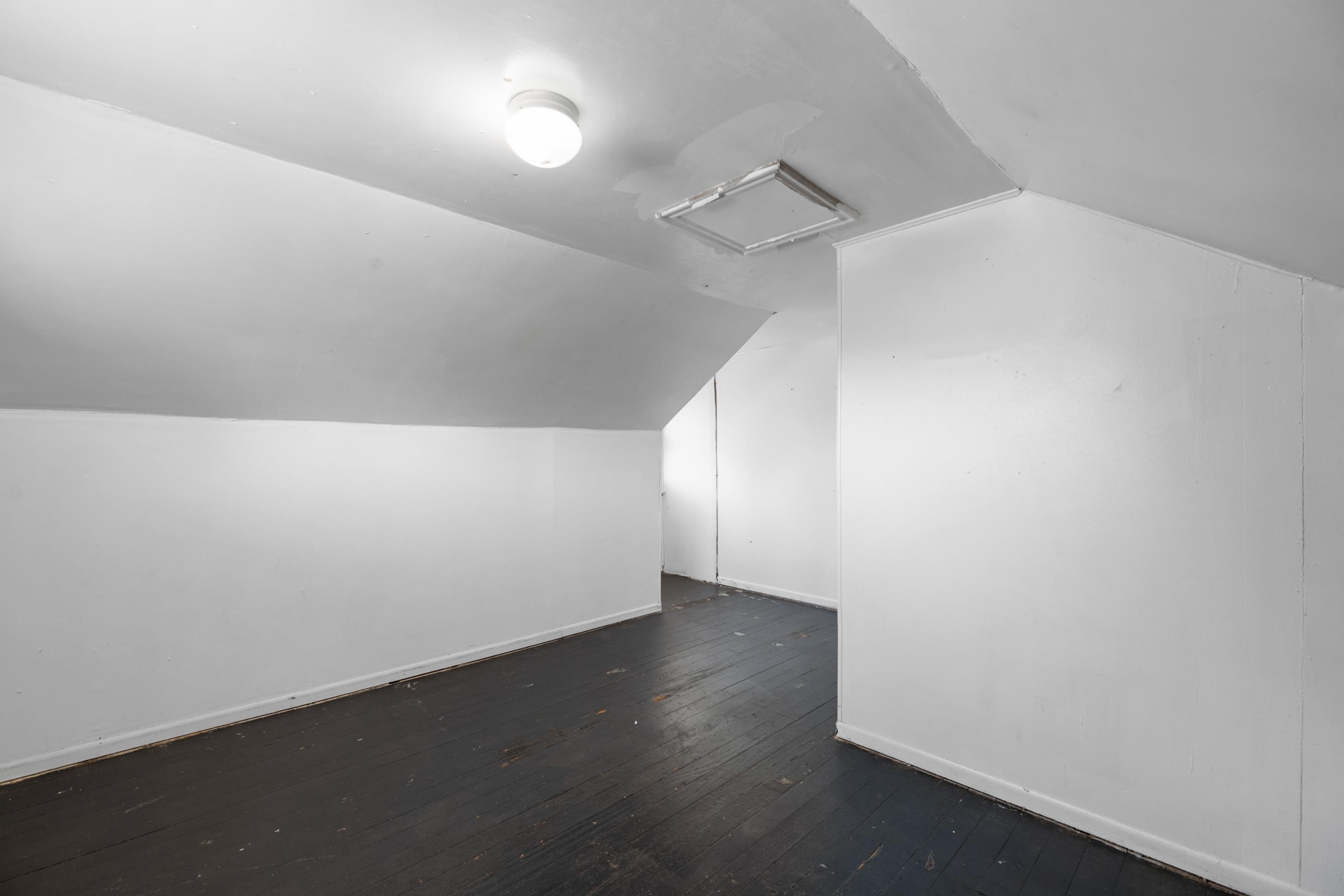 1304 S High Property Photo 19