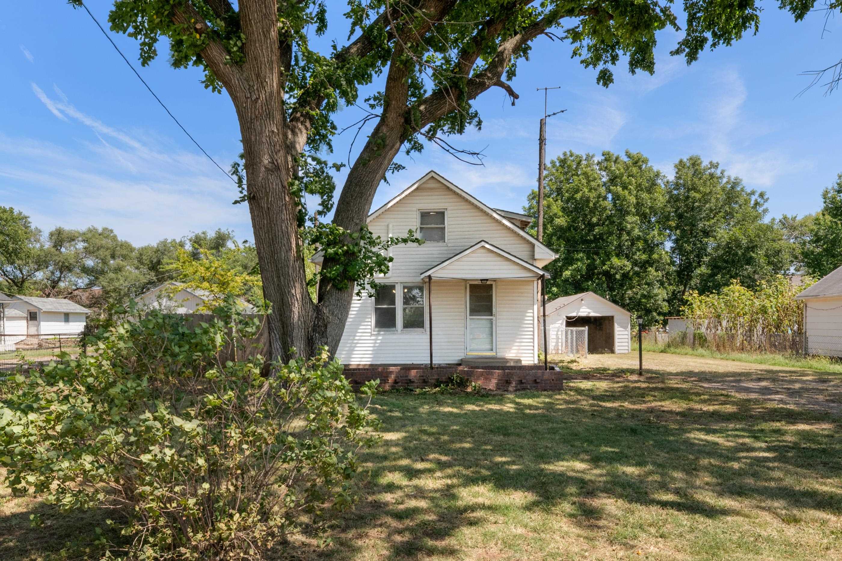 1304 S High Property Photo 21