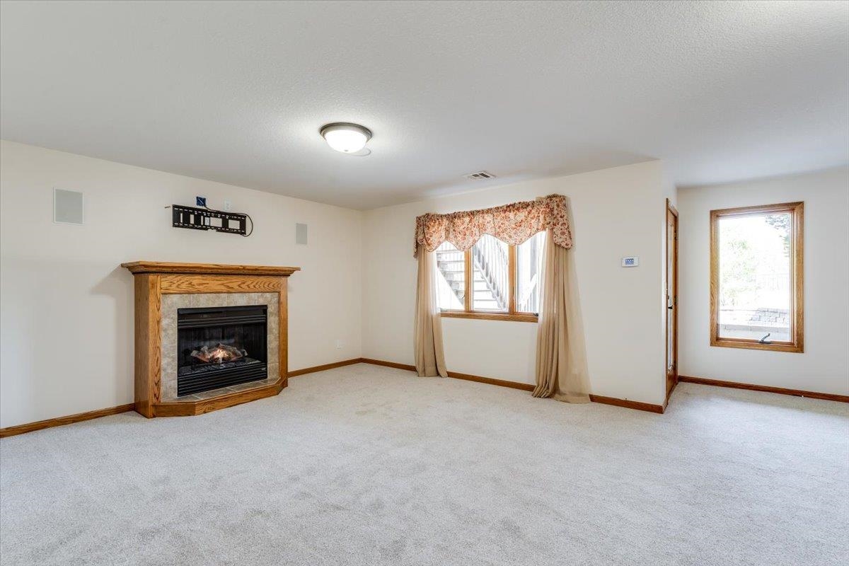 718 22nd Property Photo 27