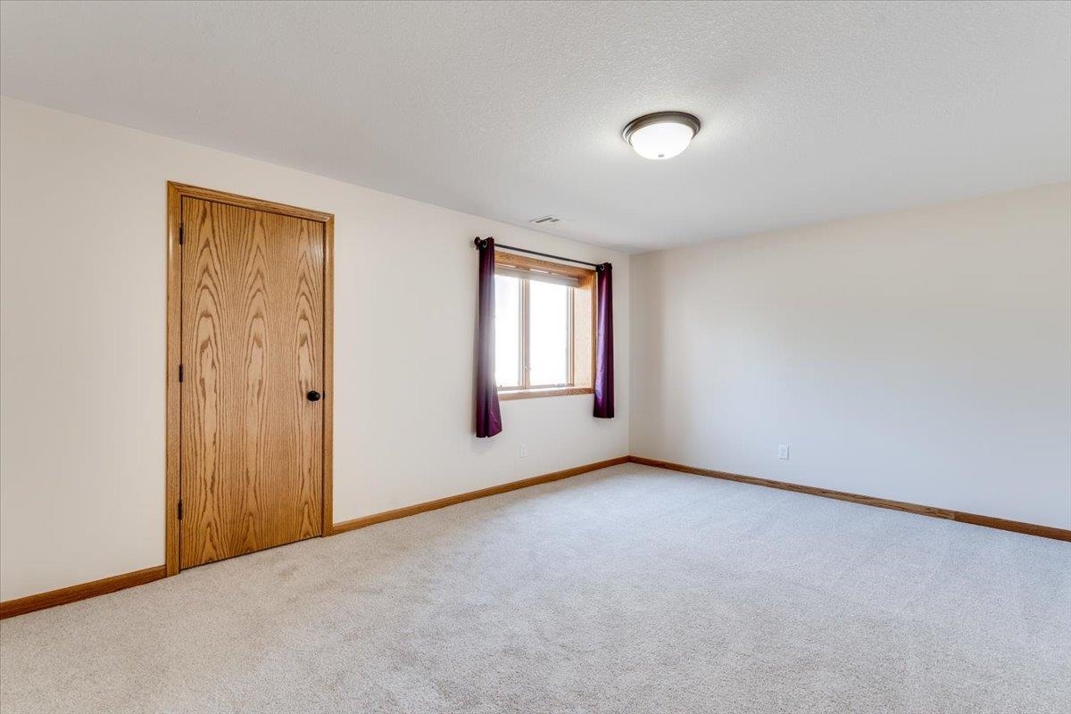 718 22nd Property Photo 32