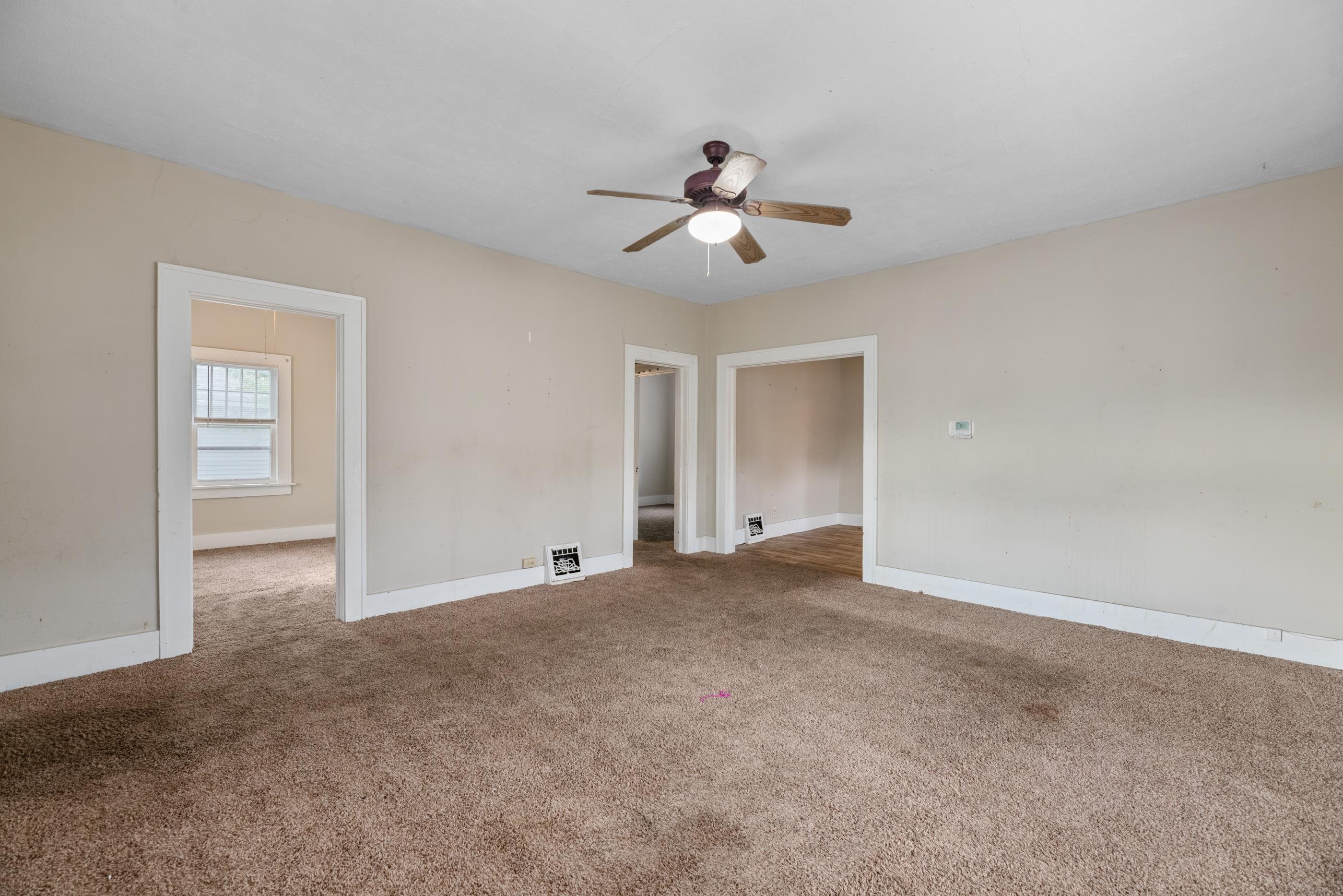 1629 S Richmond Ave Property Photo 12