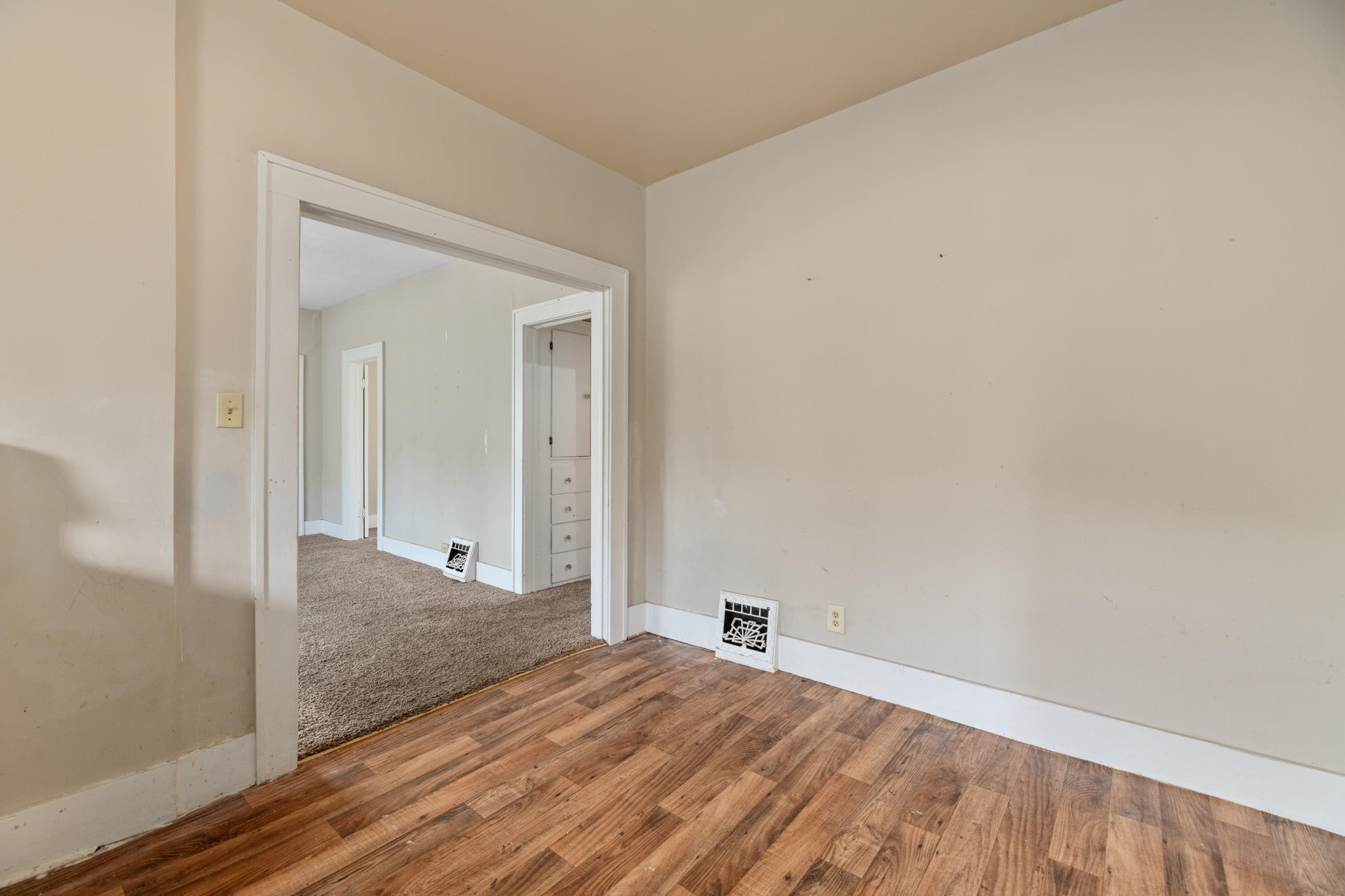 1629 S Richmond Ave Property Photo 19