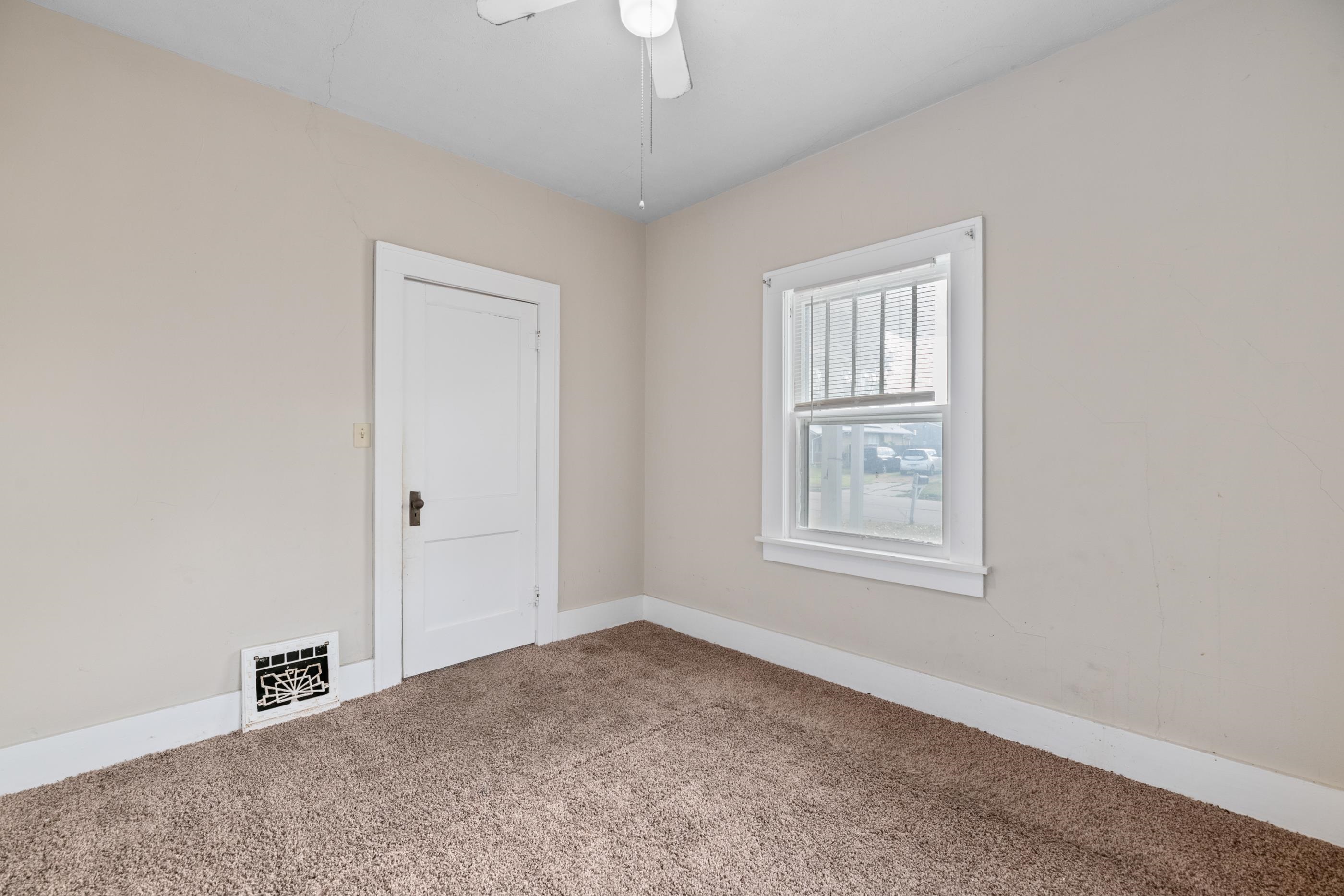 1629 S Richmond Ave Property Photo 23