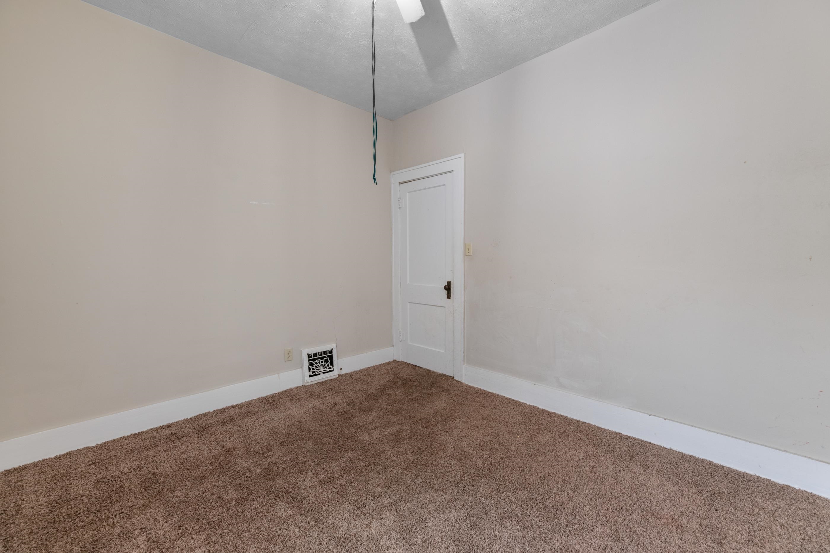 1629 S Richmond Ave Property Photo 27