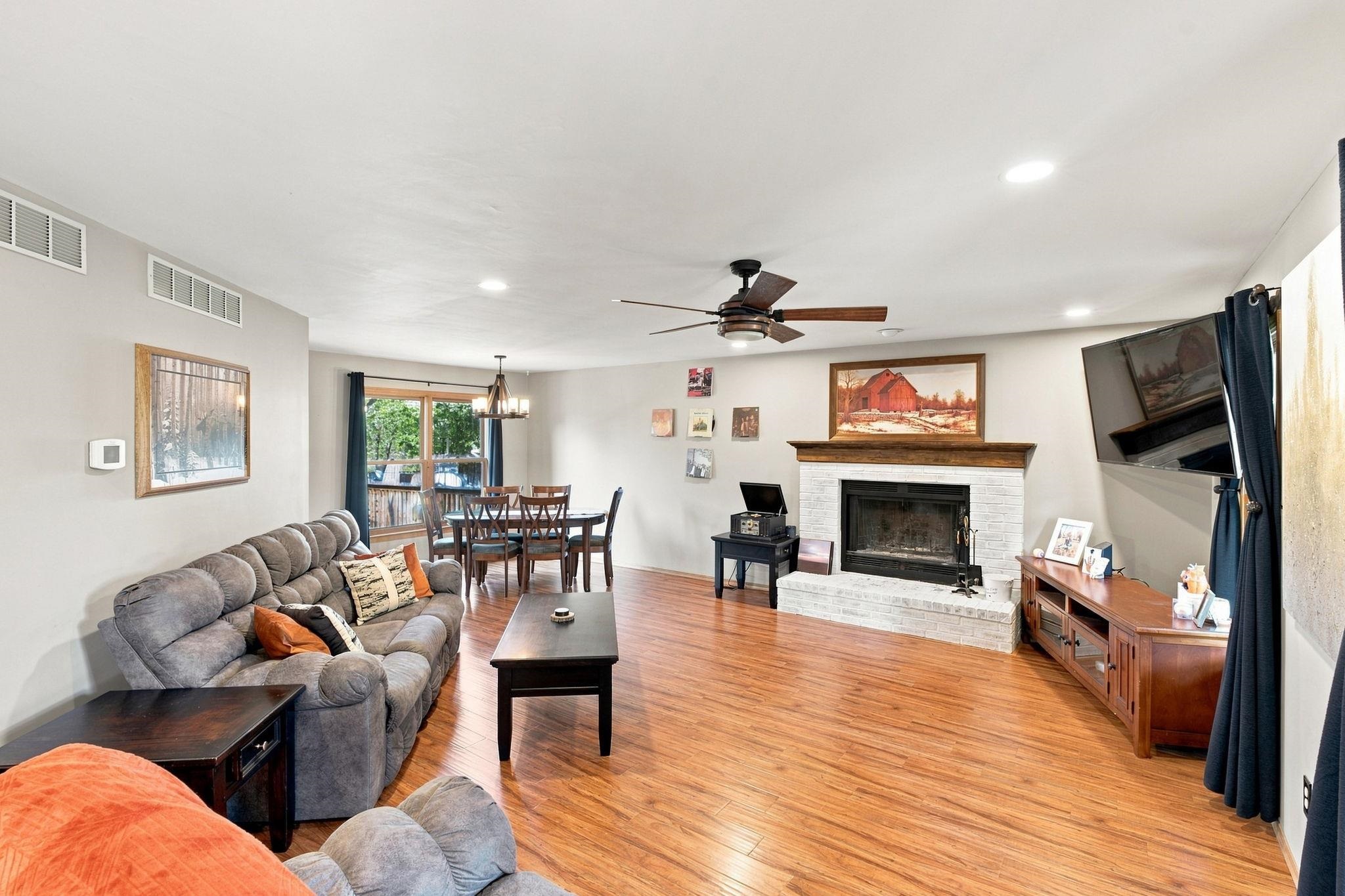 1817 N Shefford Cir Property Photo 6