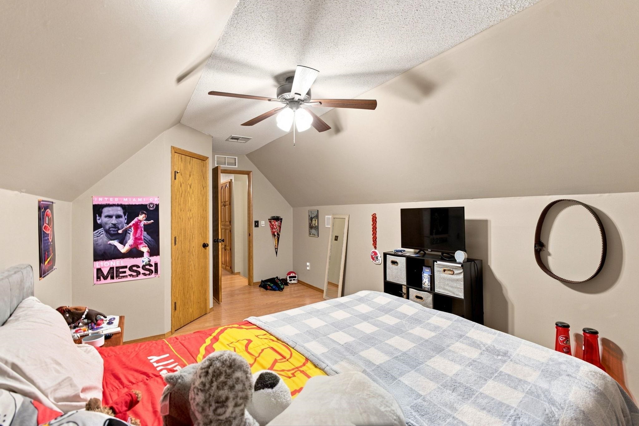 1817 N Shefford Cir Property Photo 17