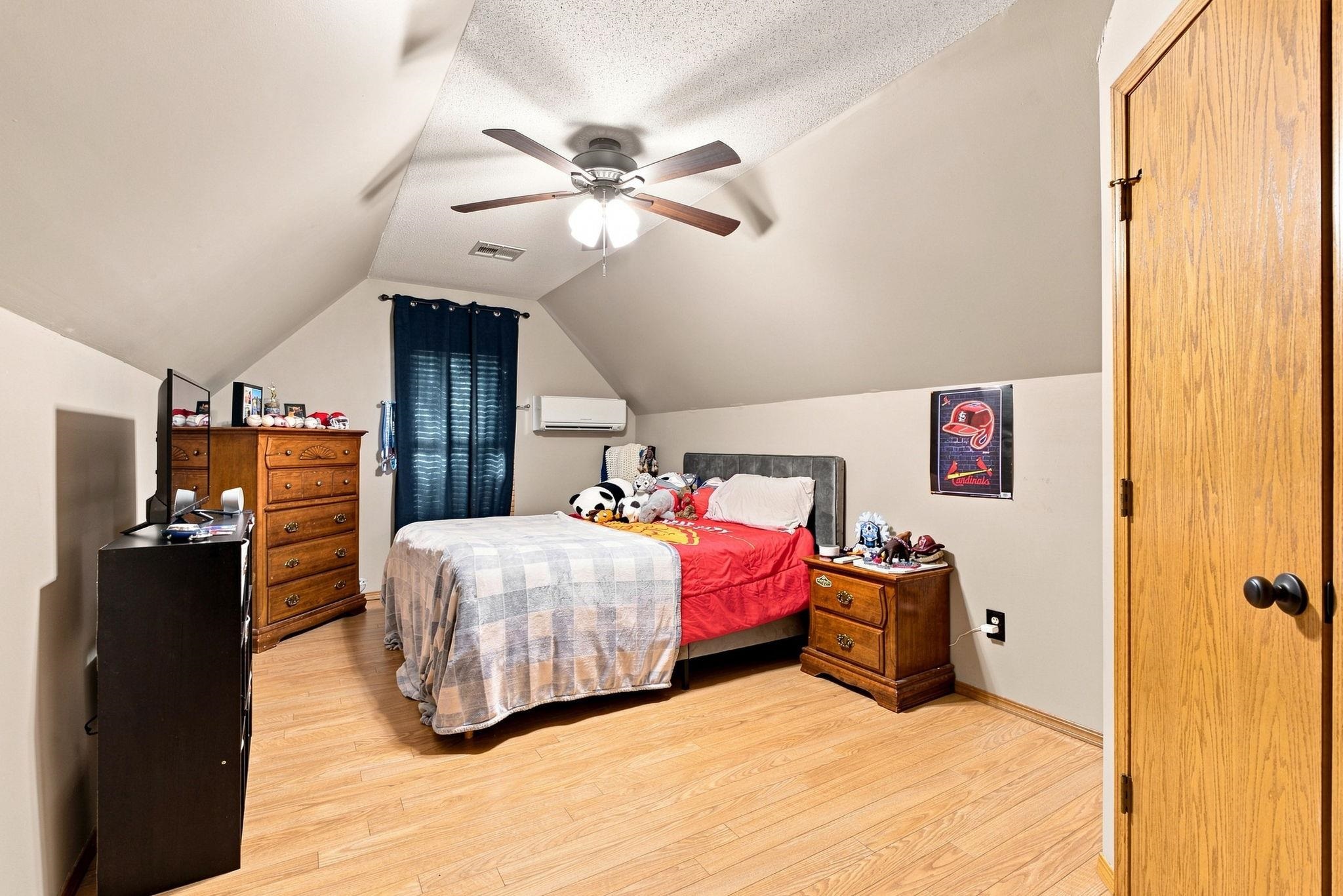 1817 N Shefford Cir Property Photo 18
