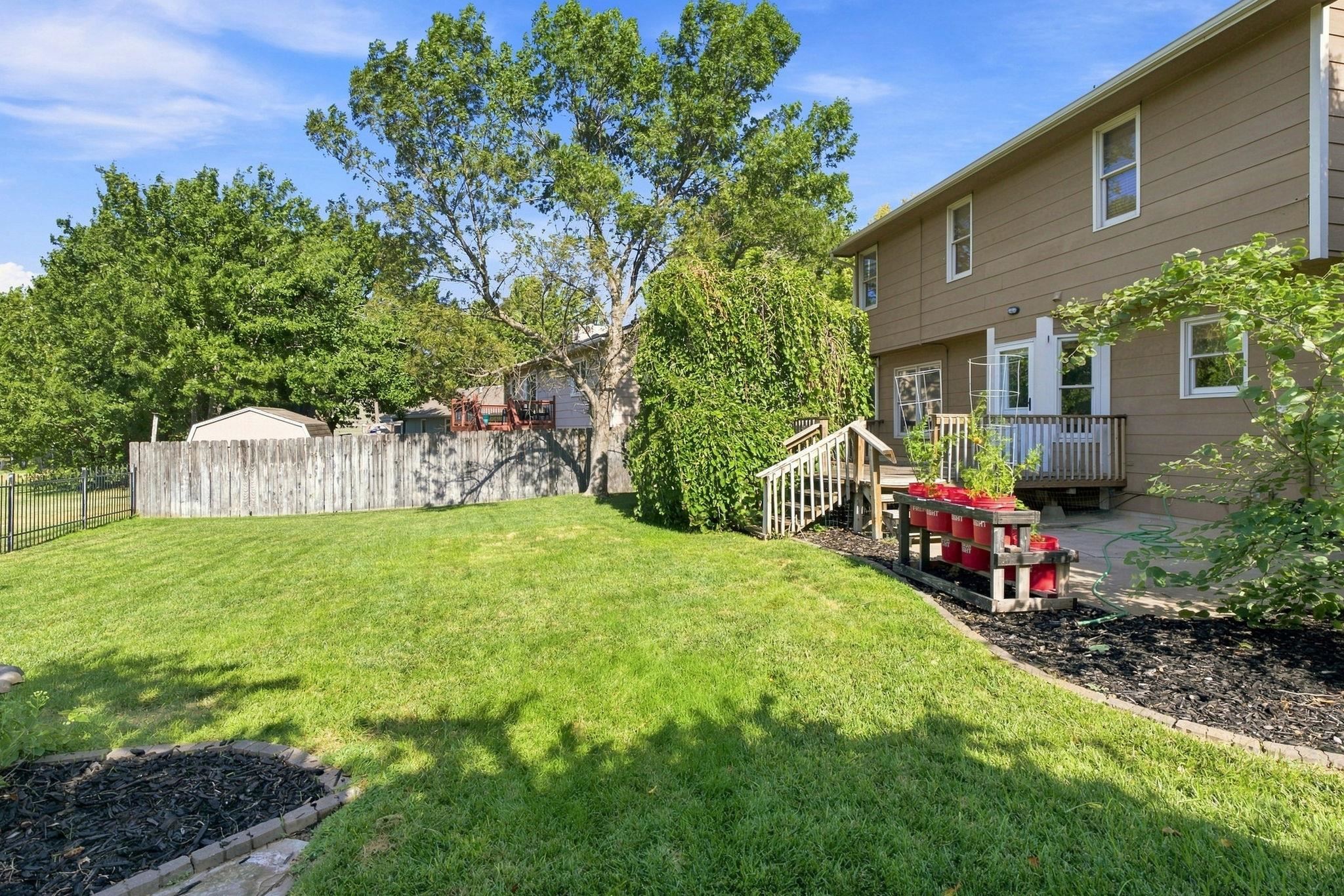 1817 N Shefford Cir Property Photo 26