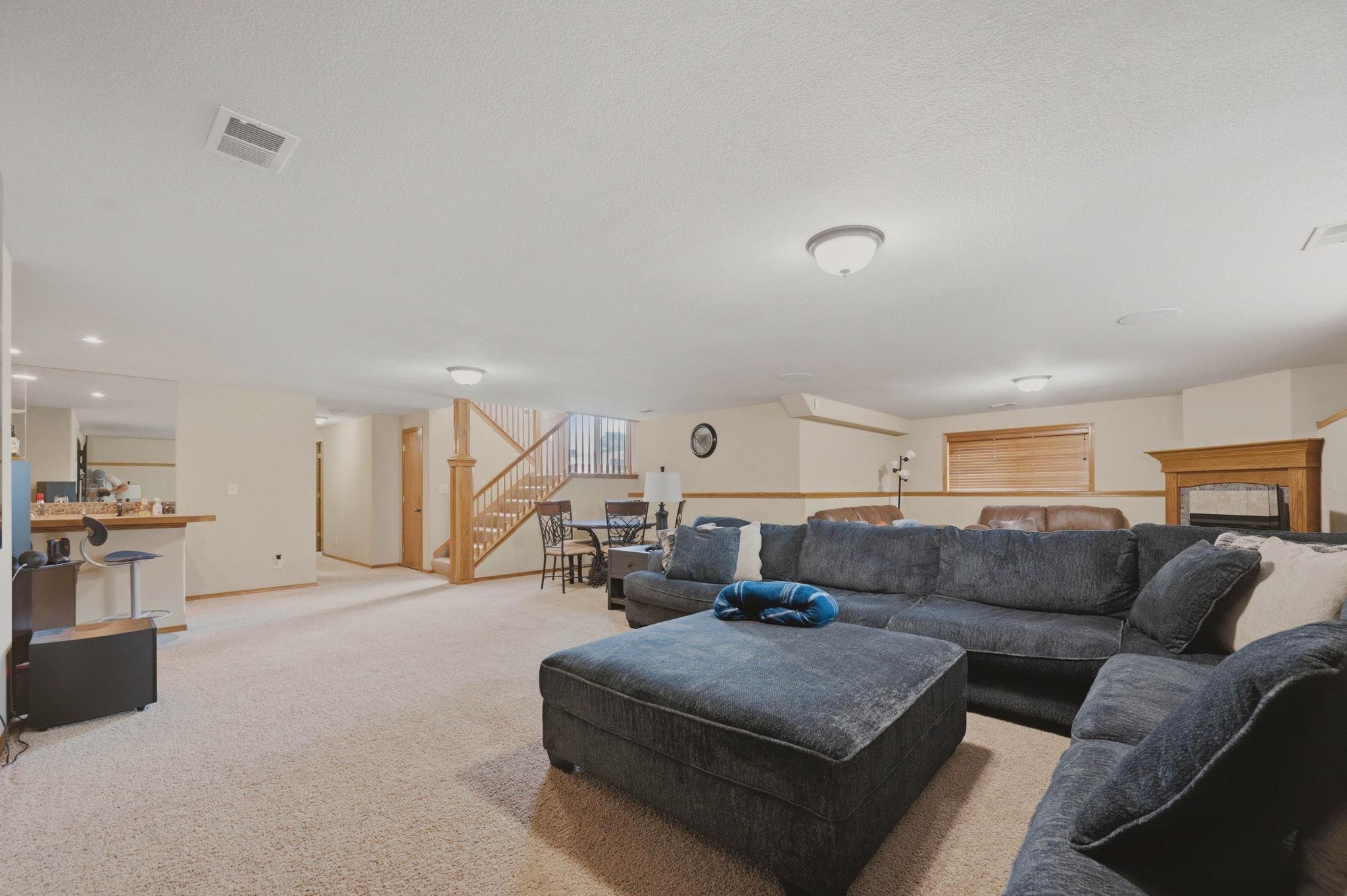 12517 W Binter St. Property Photo 27
