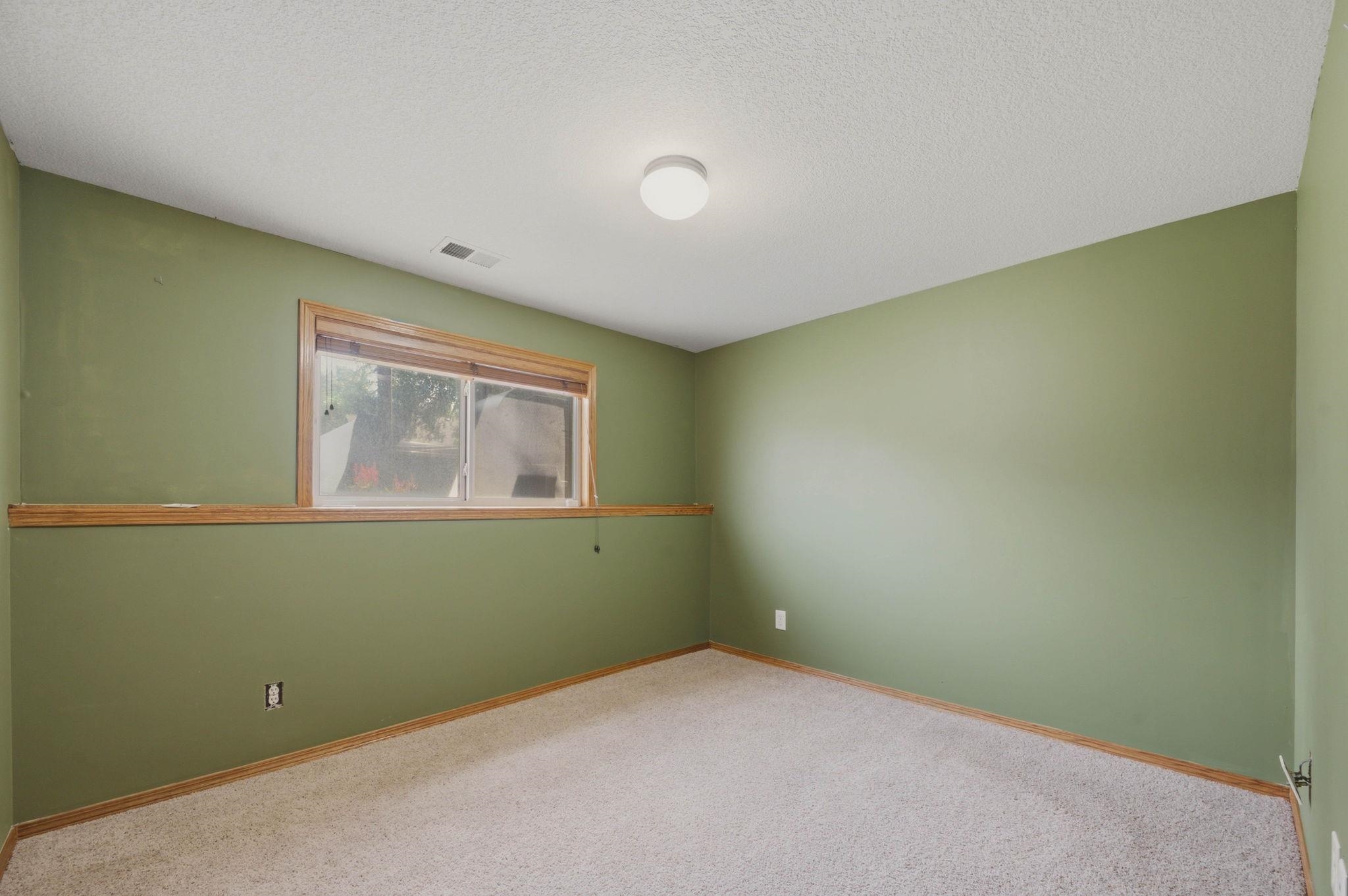 12517 W Binter St. Property Photo 29