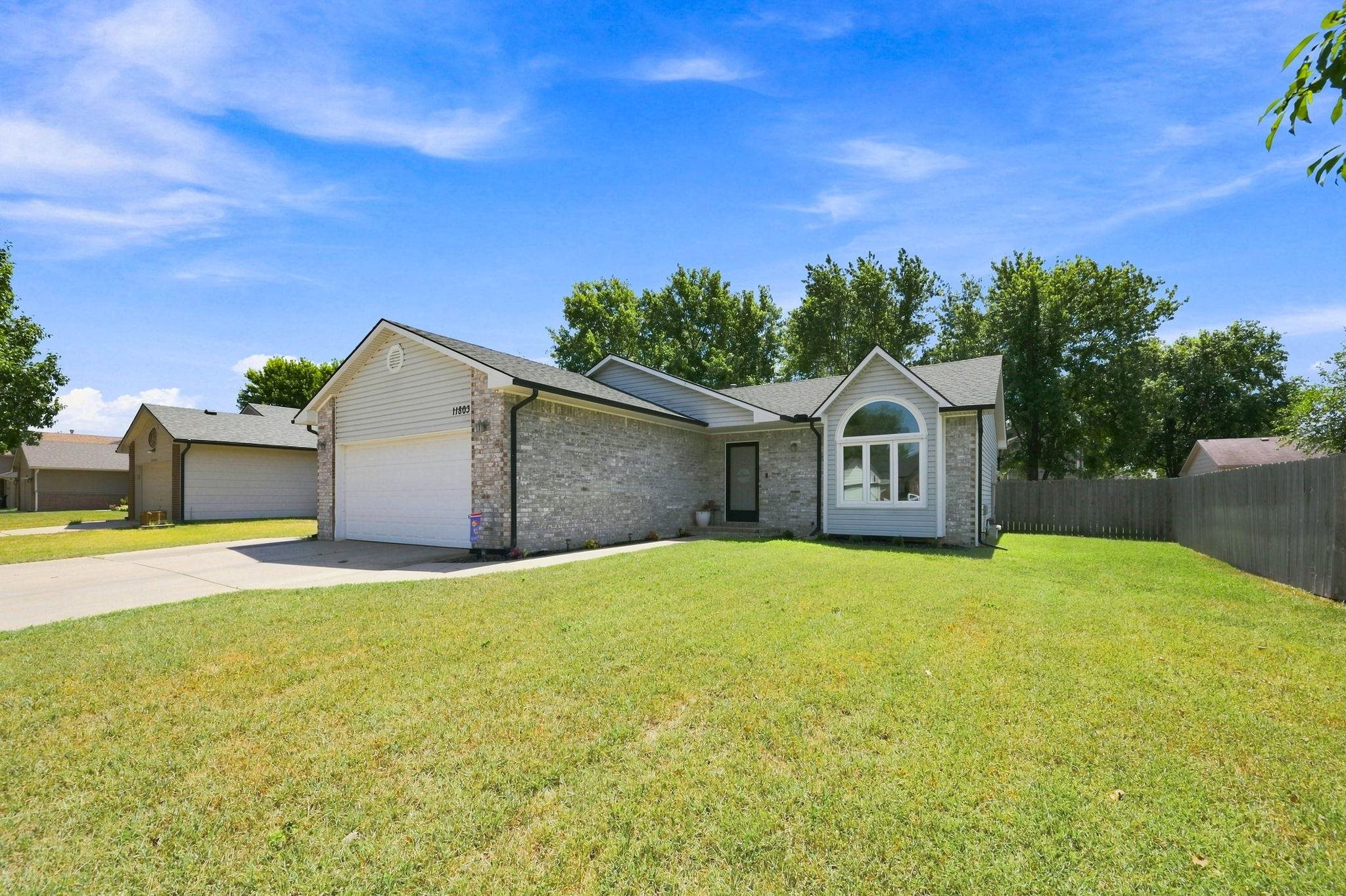 11803 W Murdock Ave Property Photo 5