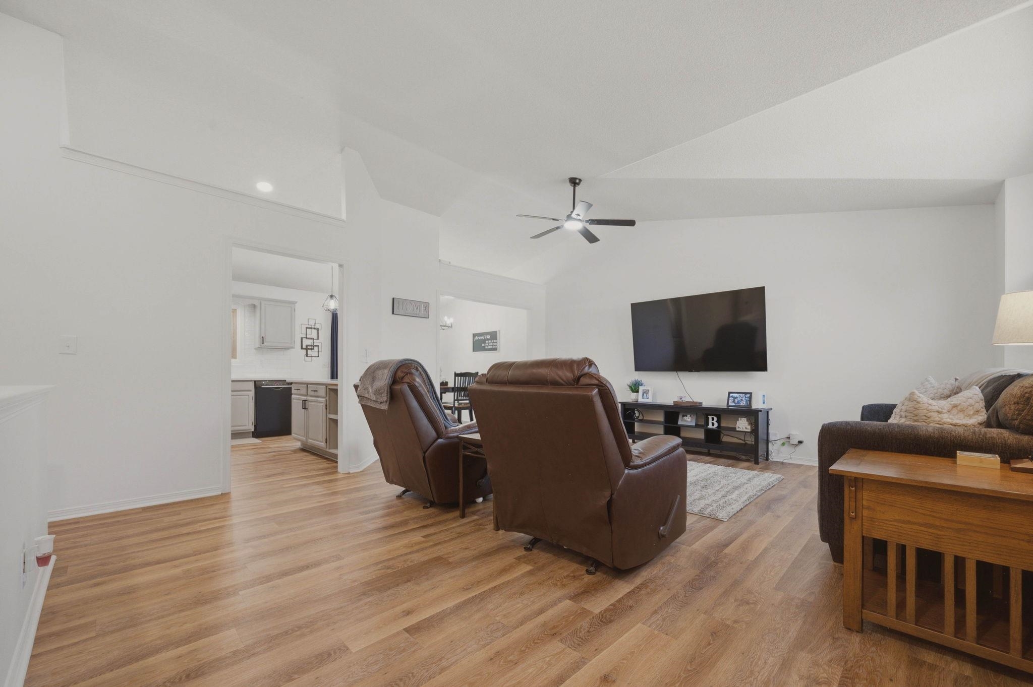 11803 W Murdock Ave Property Photo 9