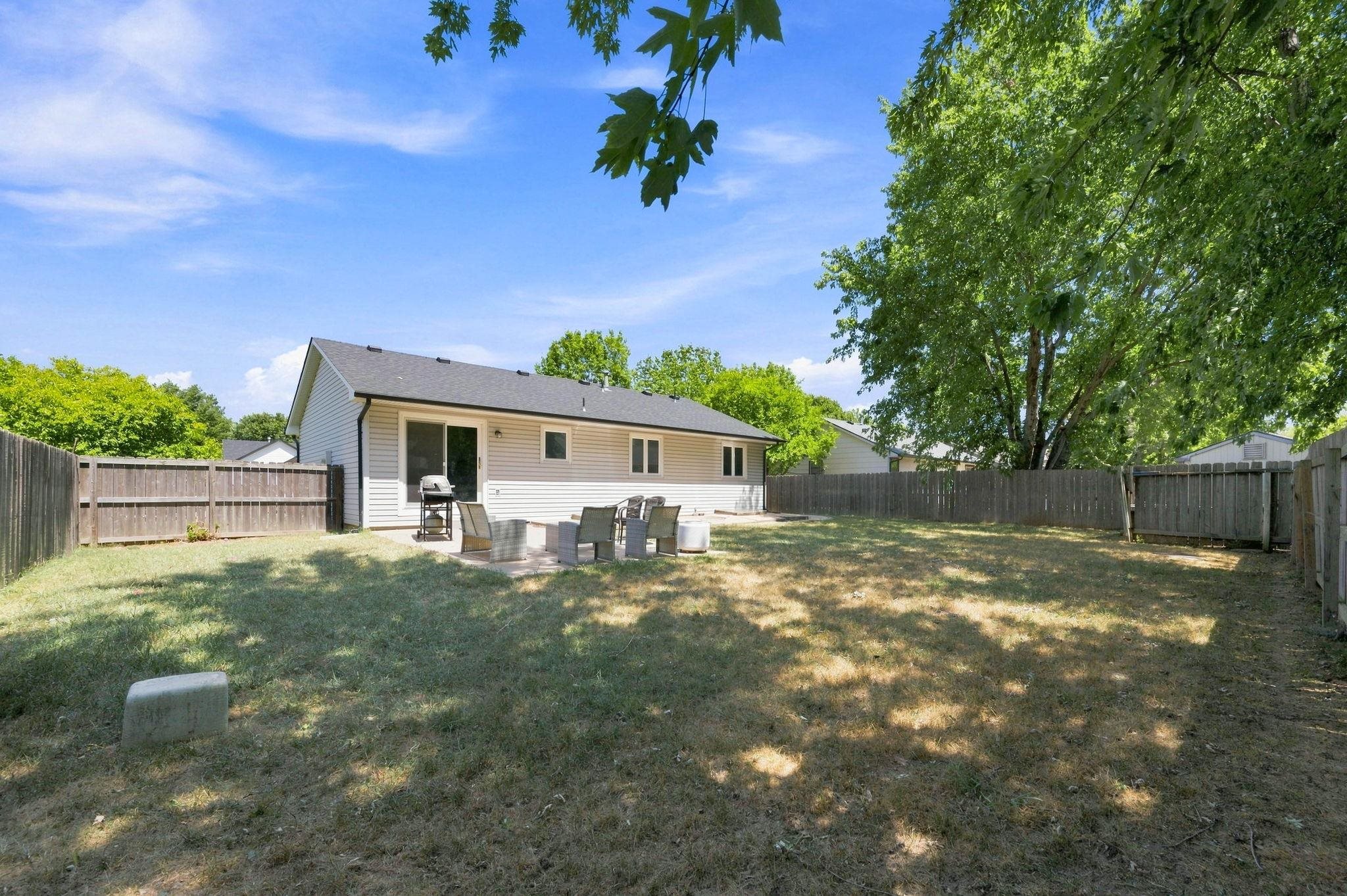 11803 W Murdock Ave Property Photo 32