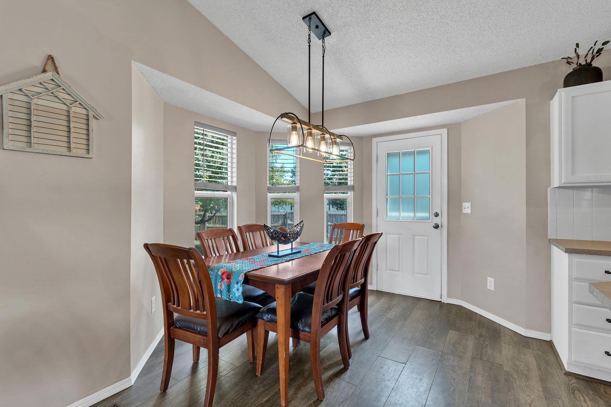 1730 E Winterset Circle Property Photo 10