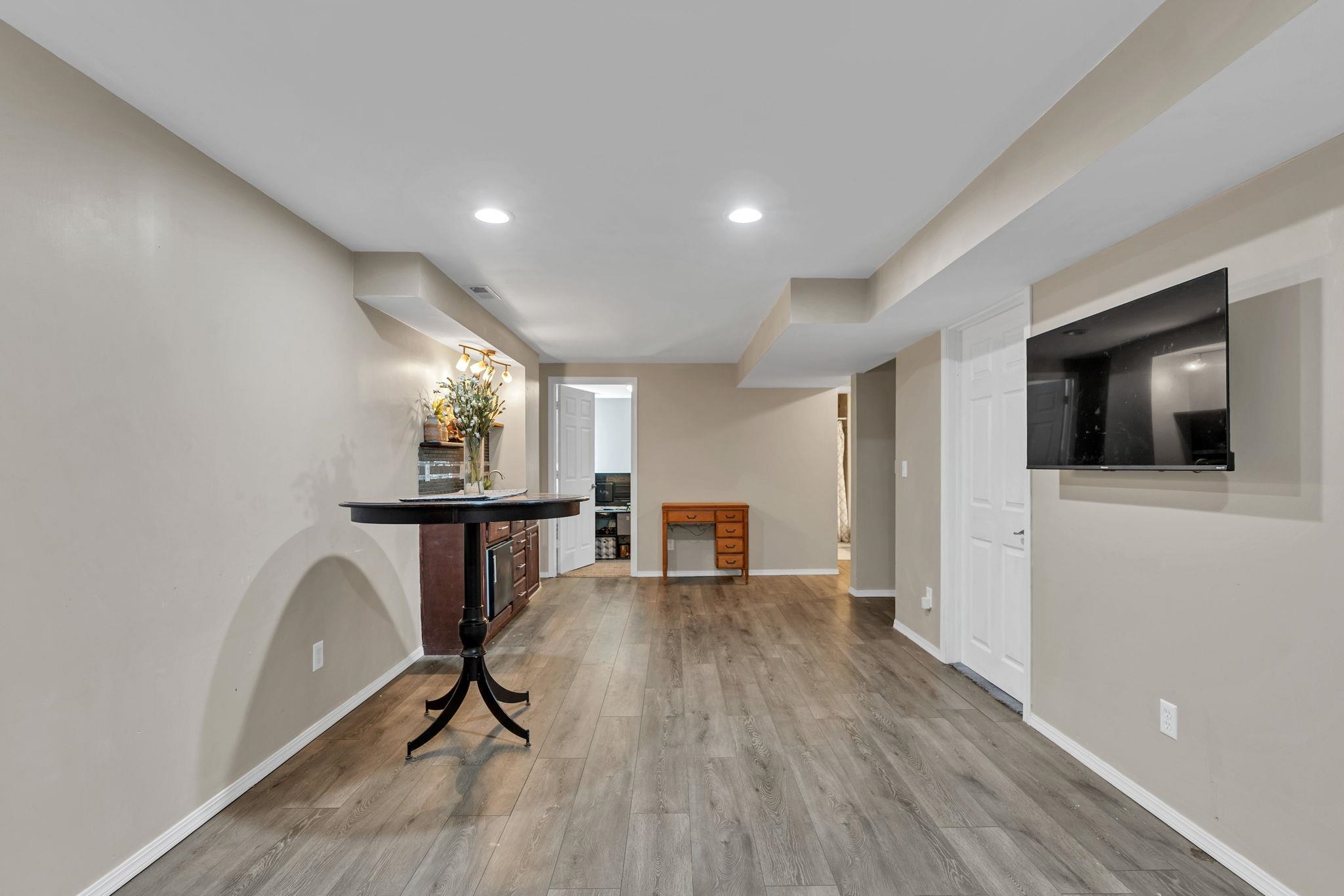 1730 E Winterset Circle Property Photo 21