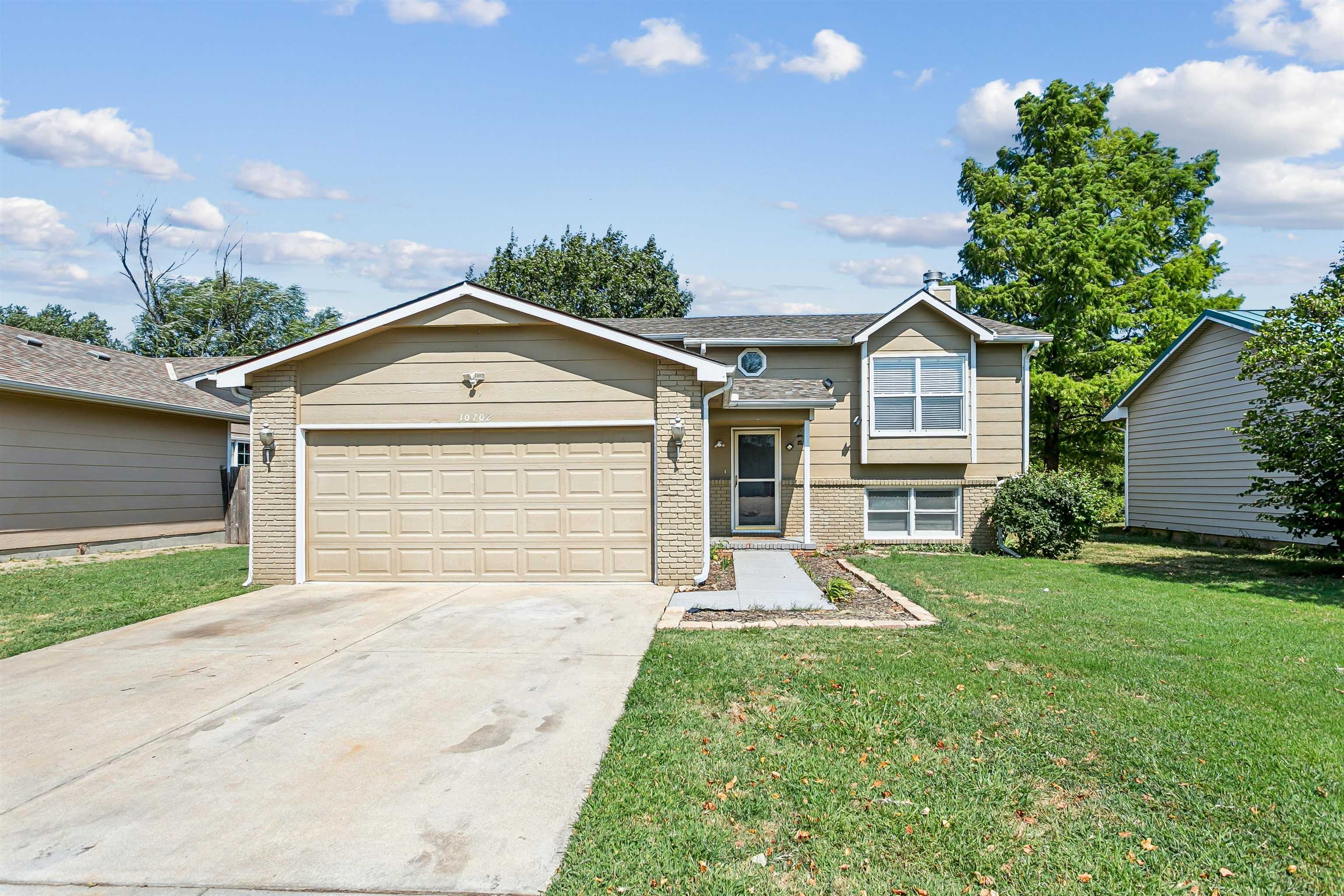 10702 E Bluestem St Property Photo 1
