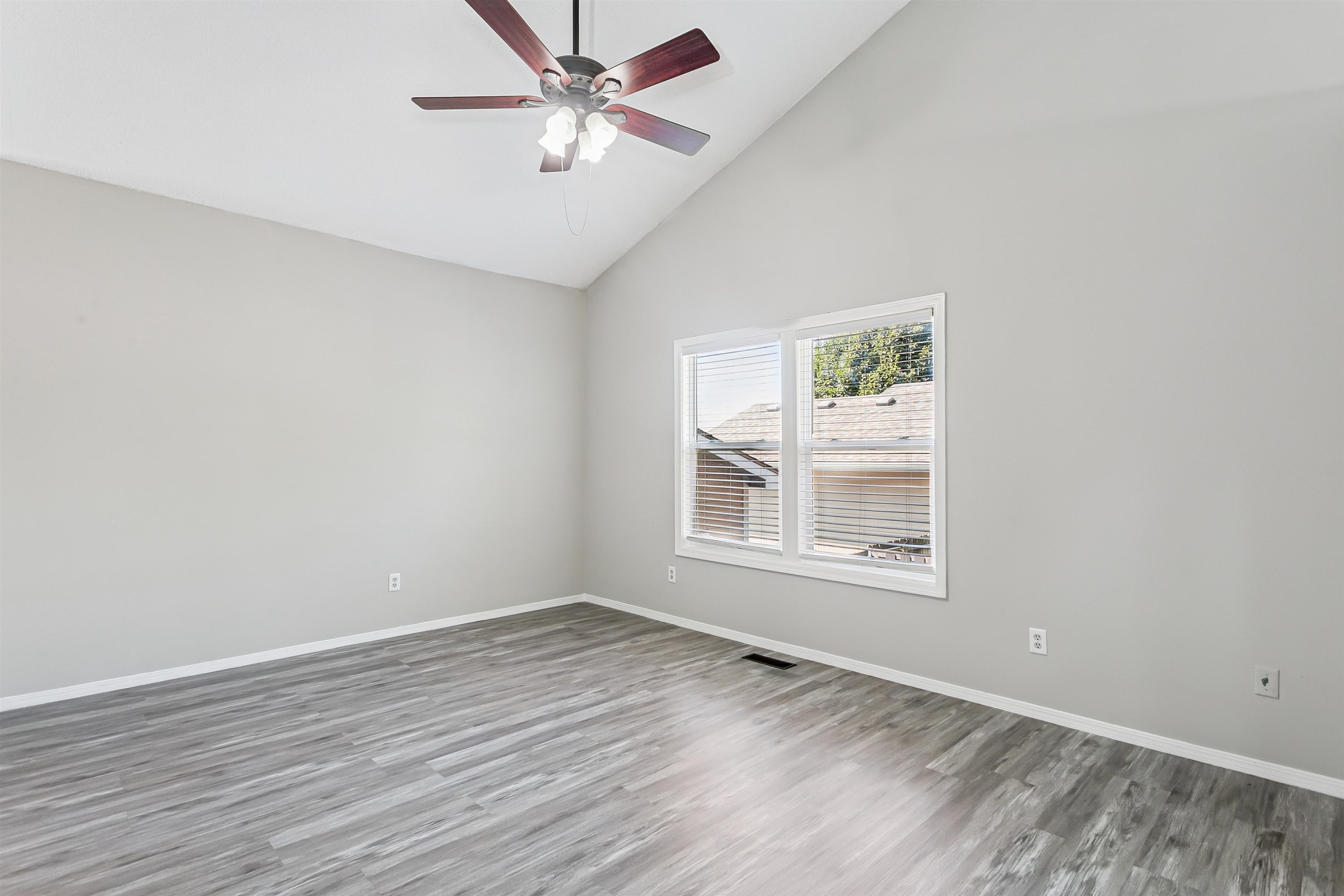 10702 E Bluestem St Property Photo 5