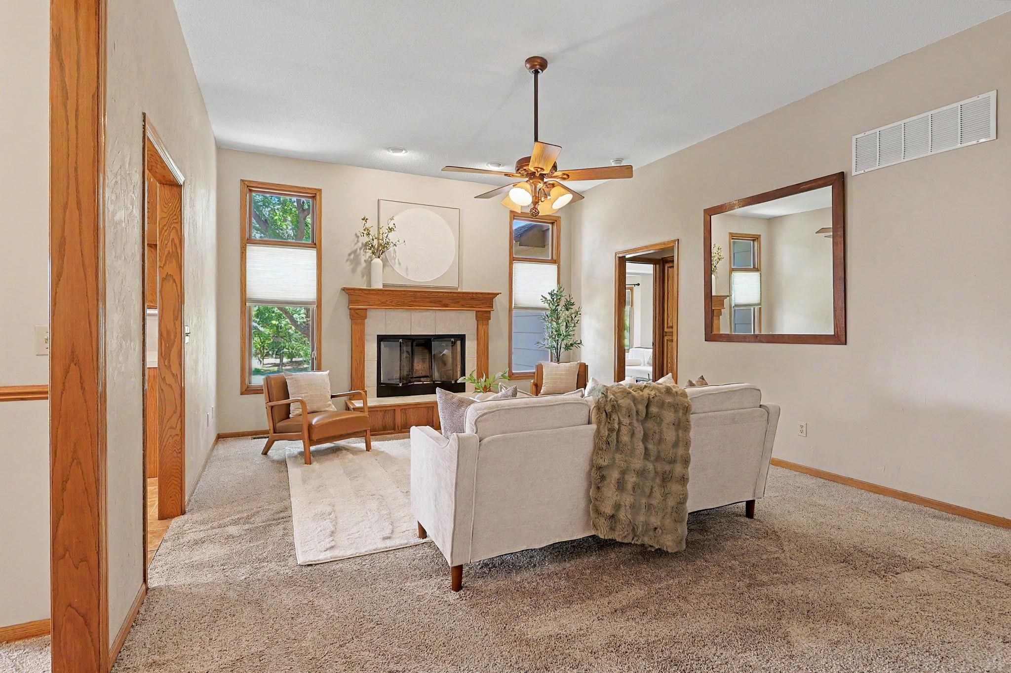 301 N Pinecrest Pl Property Photo 3