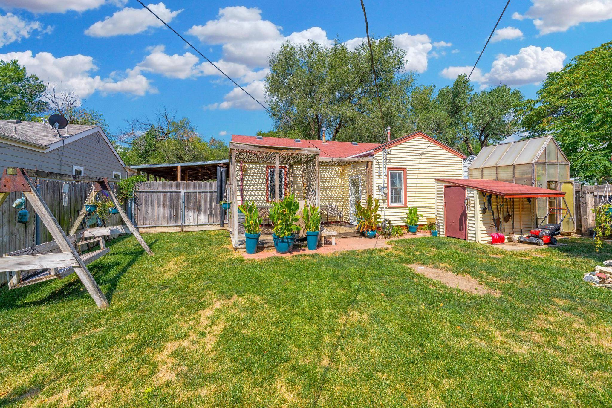 2432 S Pattie Property Photo 21