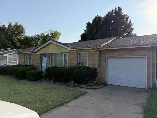 227 S Sunset Ave Property Photo 1