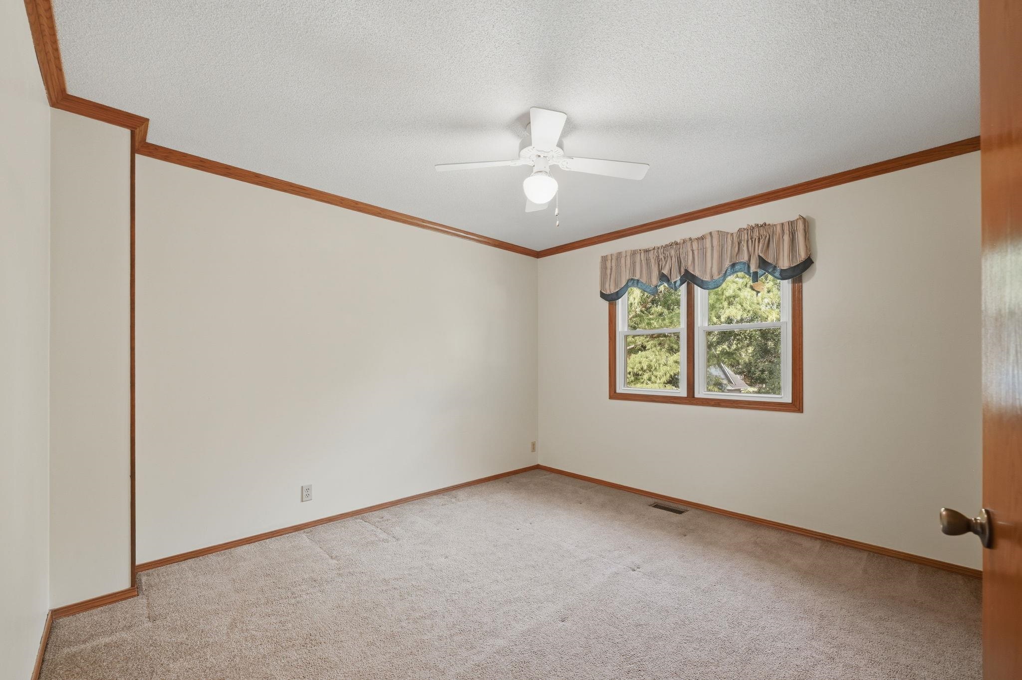 2335 N Stoneybrook Ct Property Photo 21