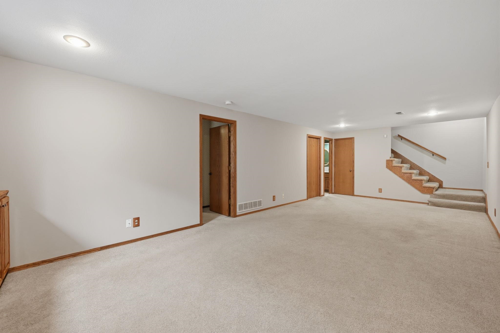 2335 N Stoneybrook Ct Property Photo 23