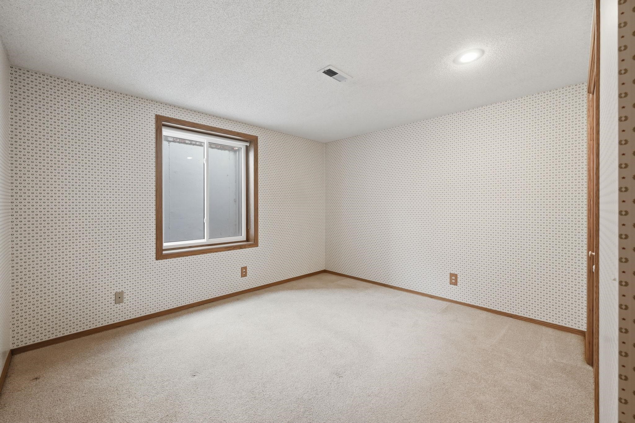 2335 N Stoneybrook Ct Property Photo 25