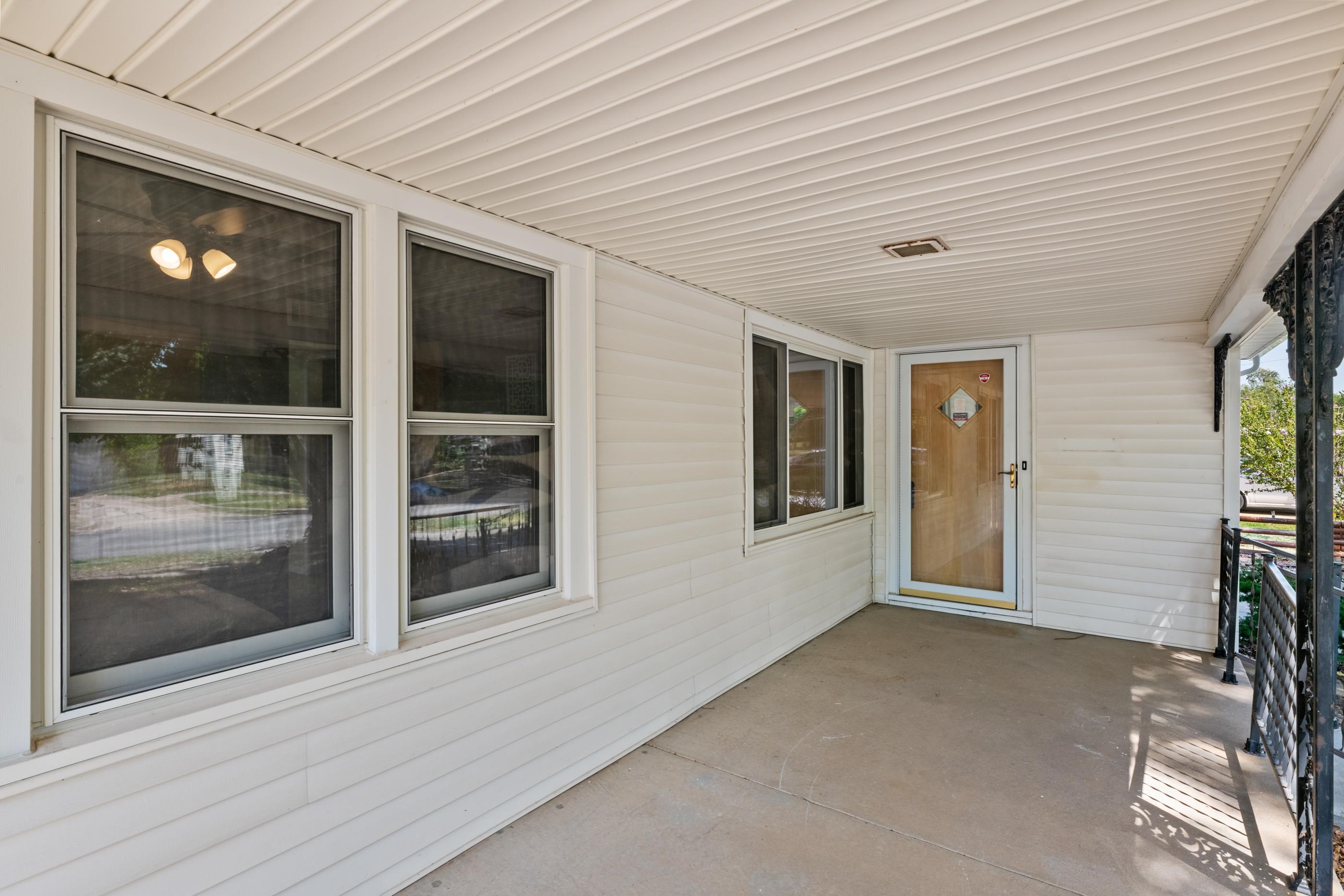 2617 N Erie Property Photo 5