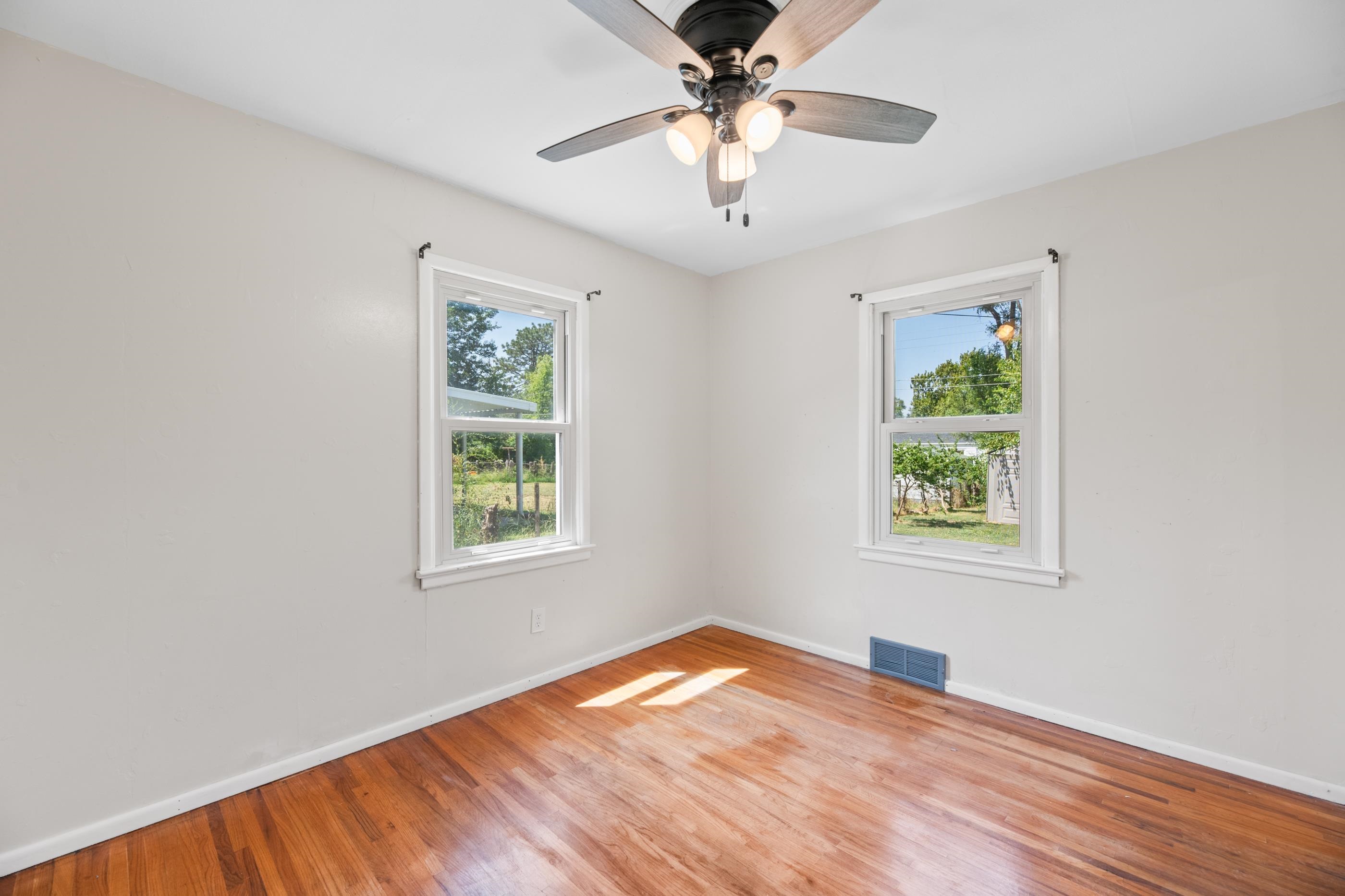 2617 N Erie Property Photo 23