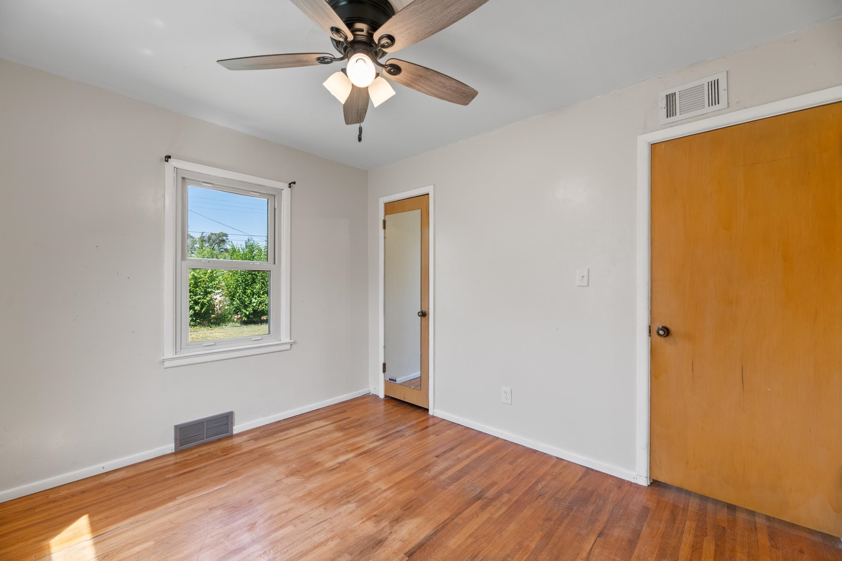 2617 N Erie Property Photo 24