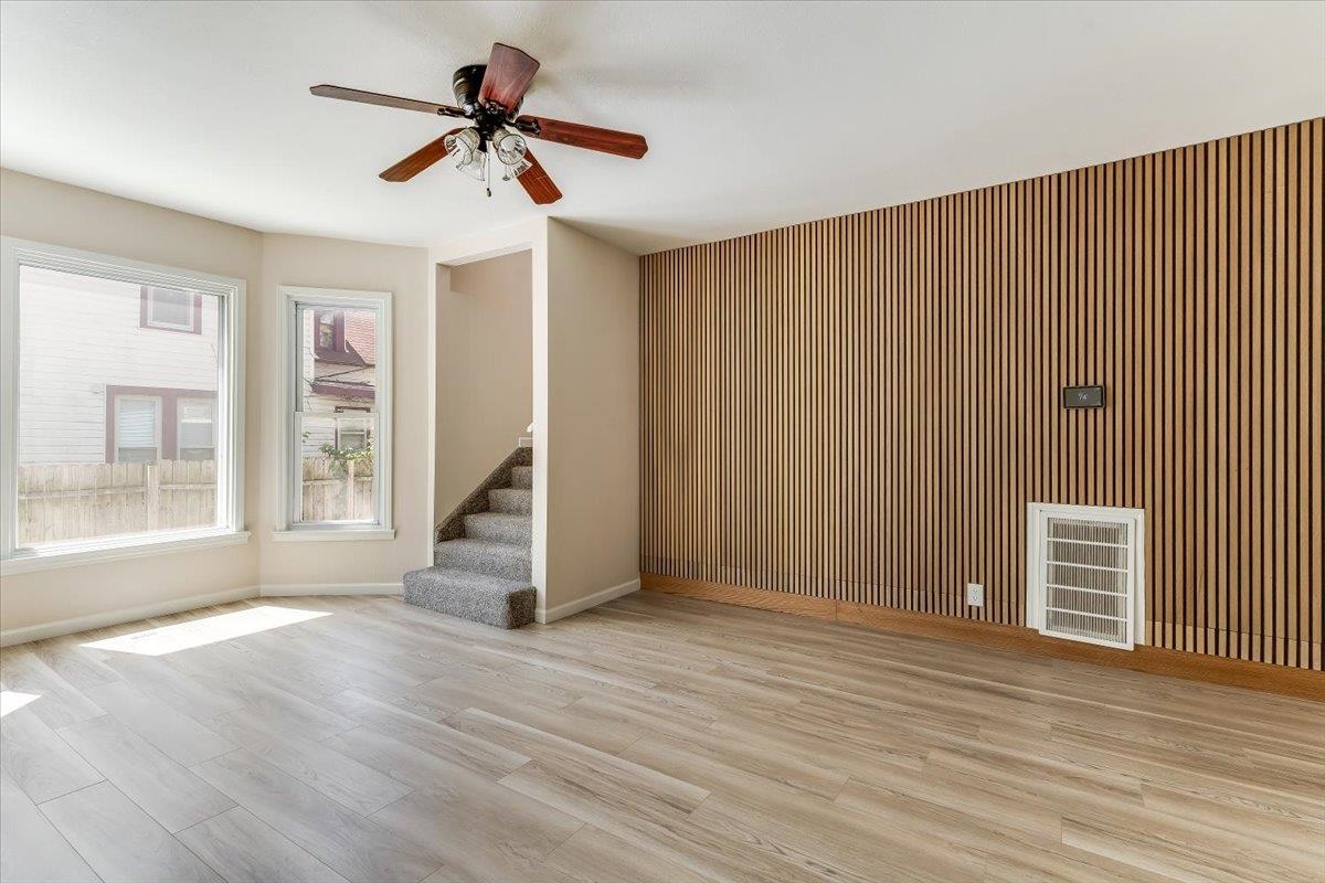 621 S Fern Property Photo 3