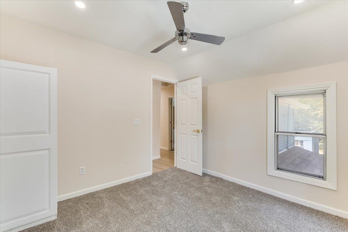 621 S Fern Property Photo 20