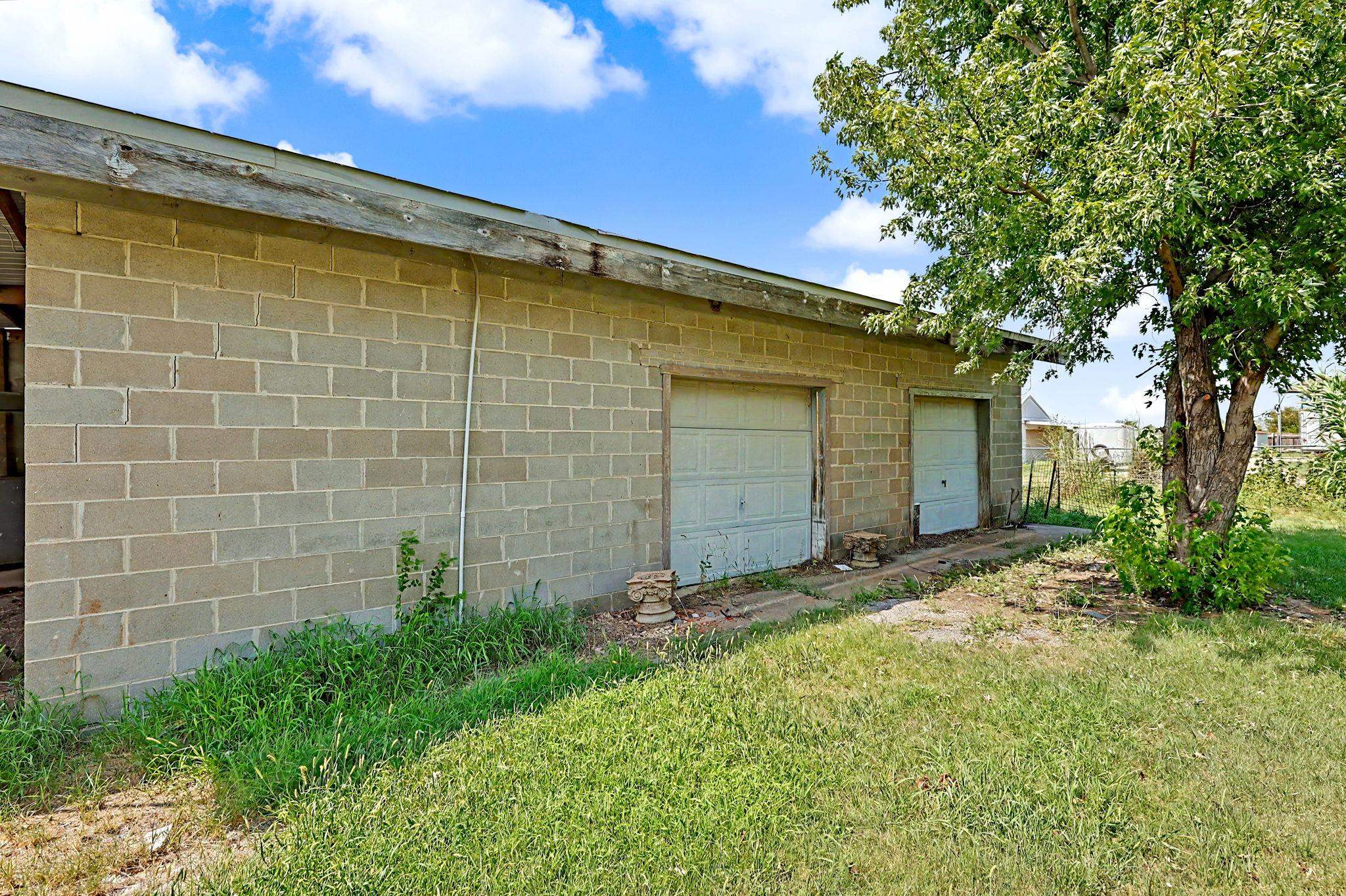 8909 S Spencer Property Photo 20