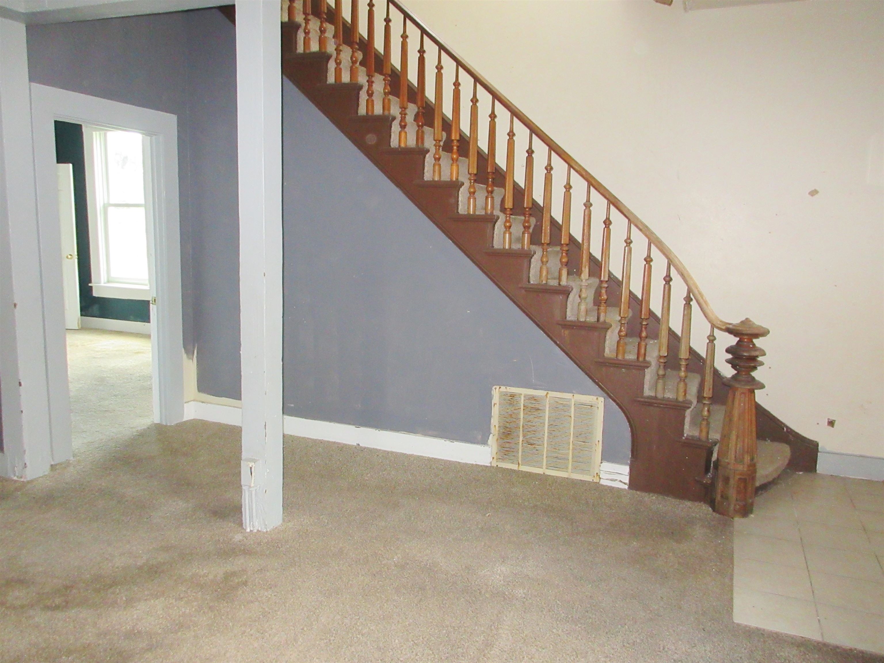 645 S 3rd Ave. Property Photo 21