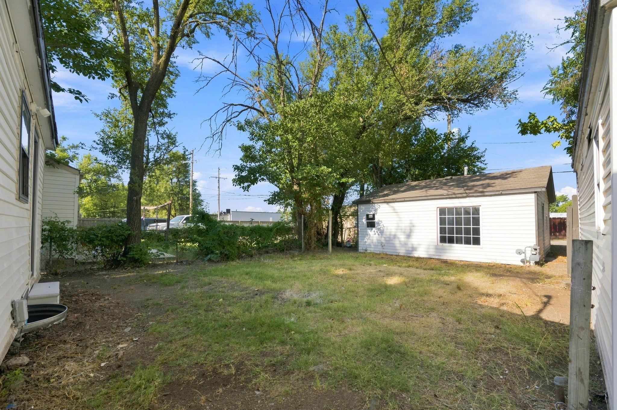 1527 S Sedgwick St Property Photo 23