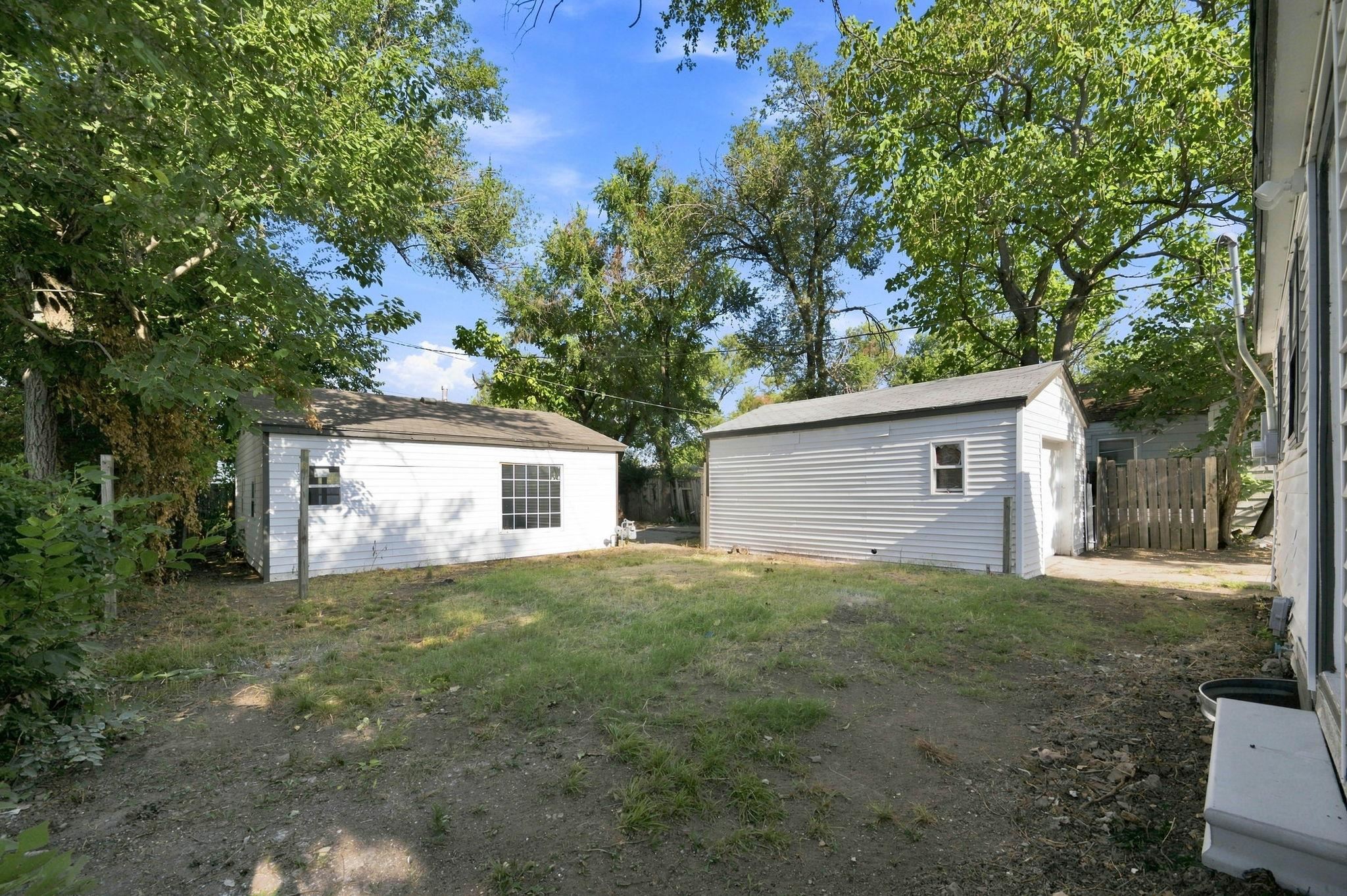 1527 S Sedgwick St Property Photo 24