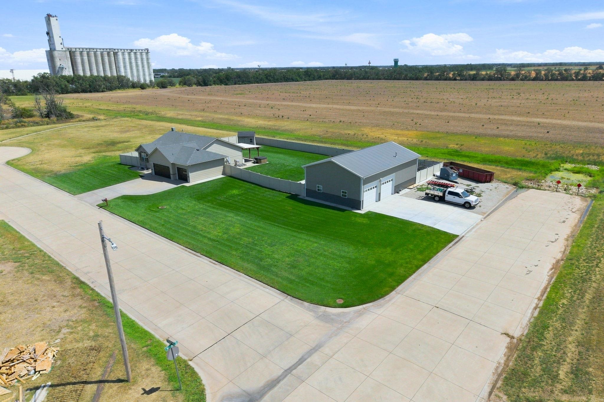 3 Bristol Dr Property Photo 2