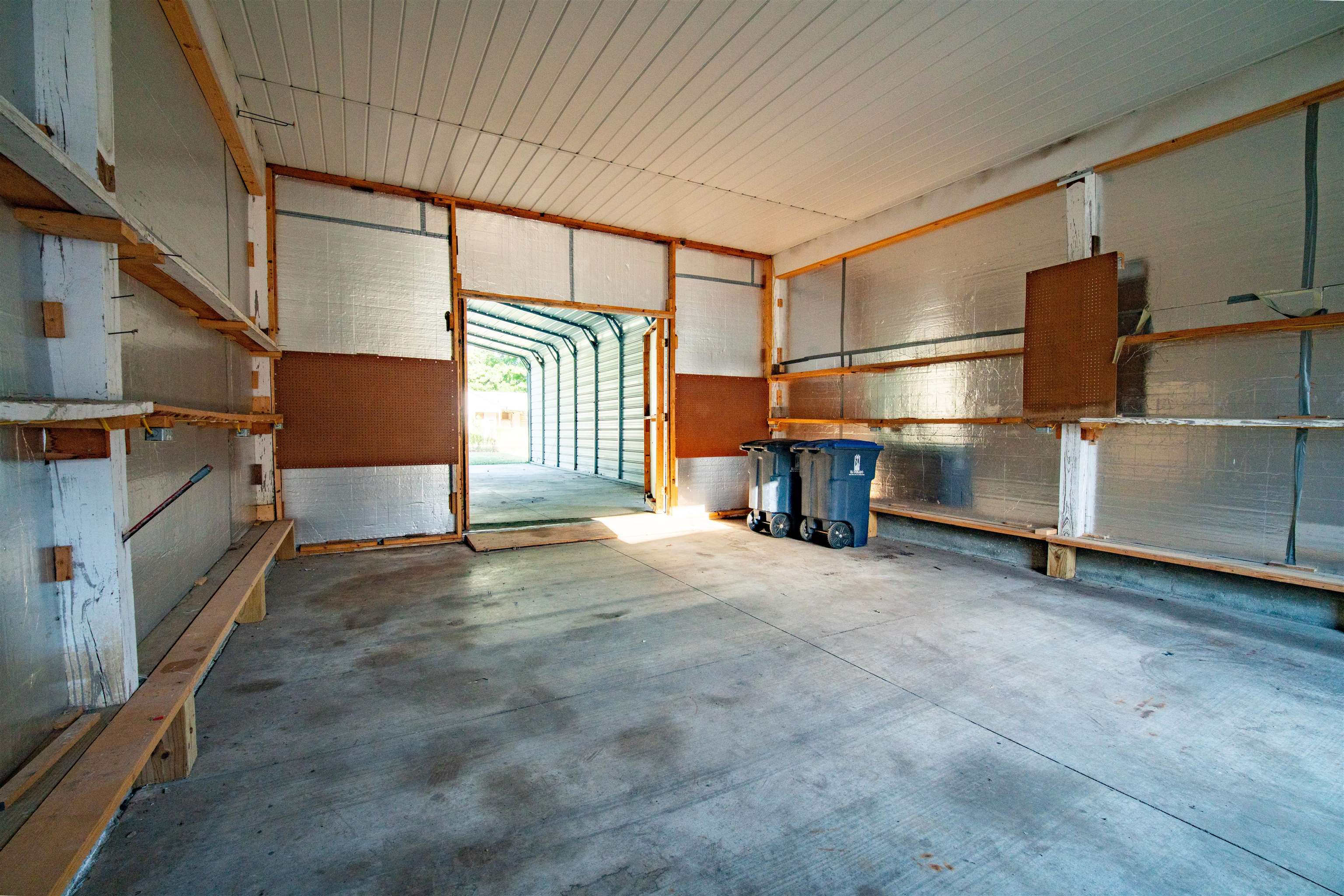 818 N Washington St Property Photo 6