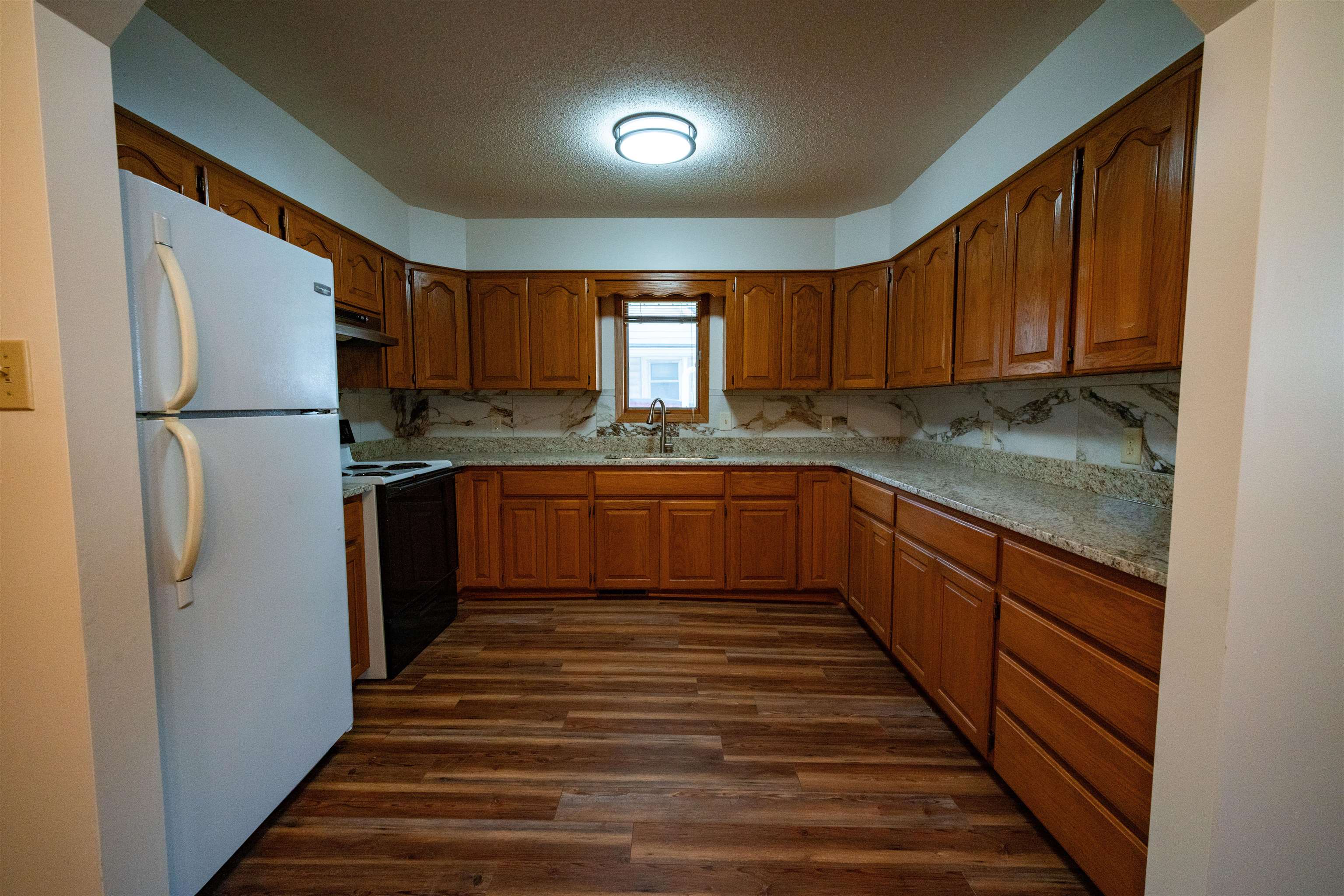 818 N Washington St Property Photo 9