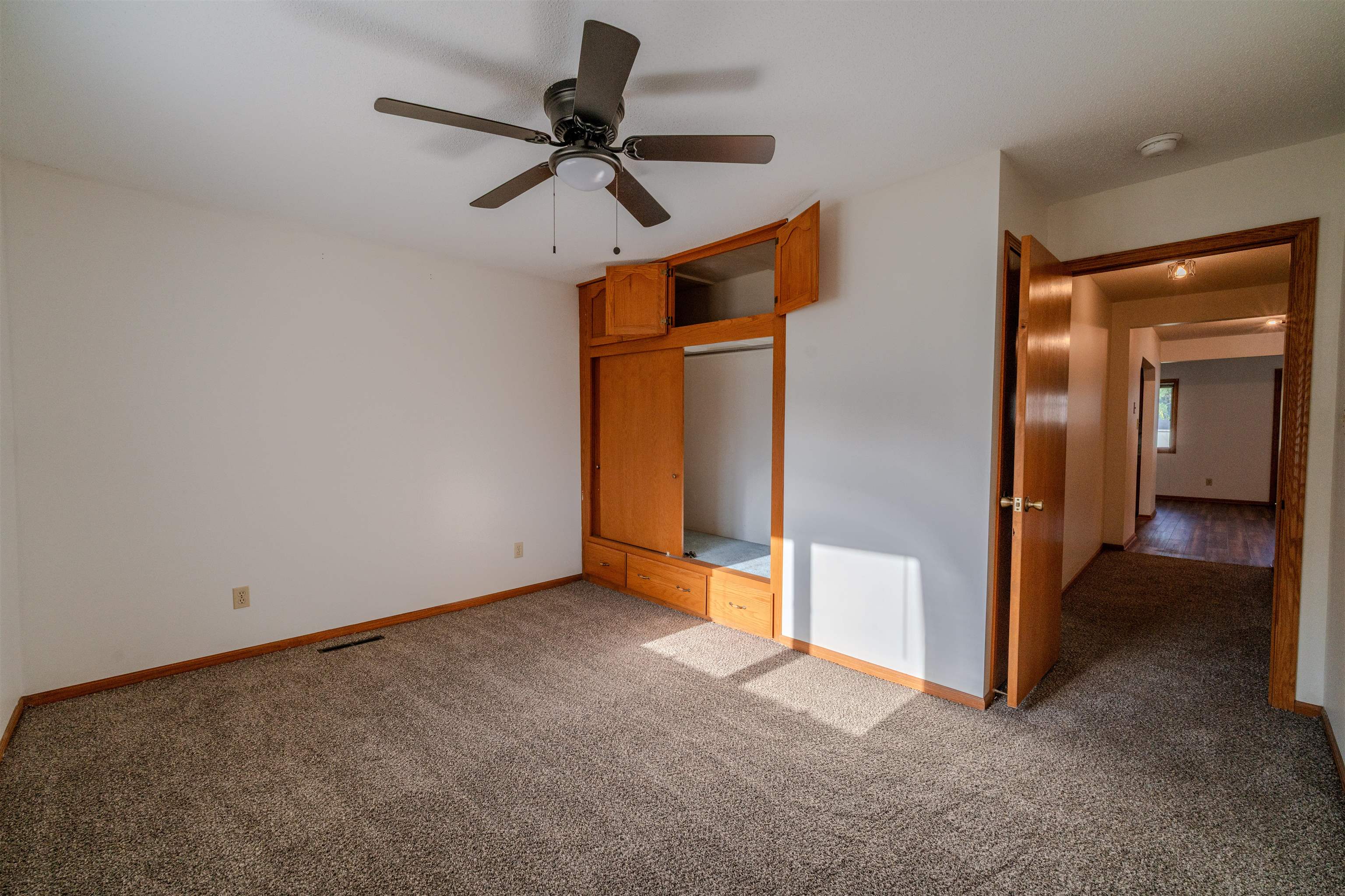 818 N Washington St Property Photo 14