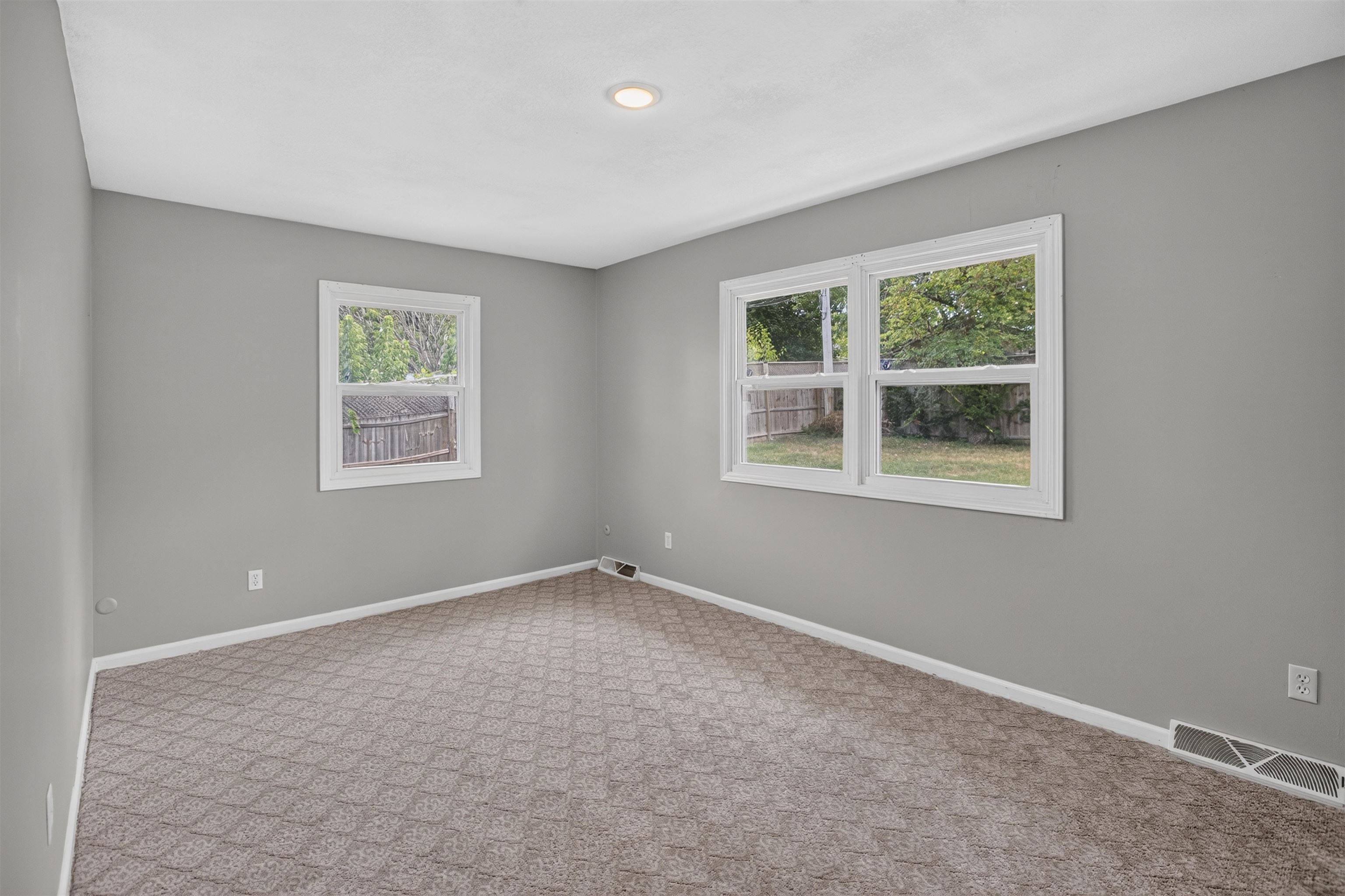 5605 E Shadybrook St Property Photo 28