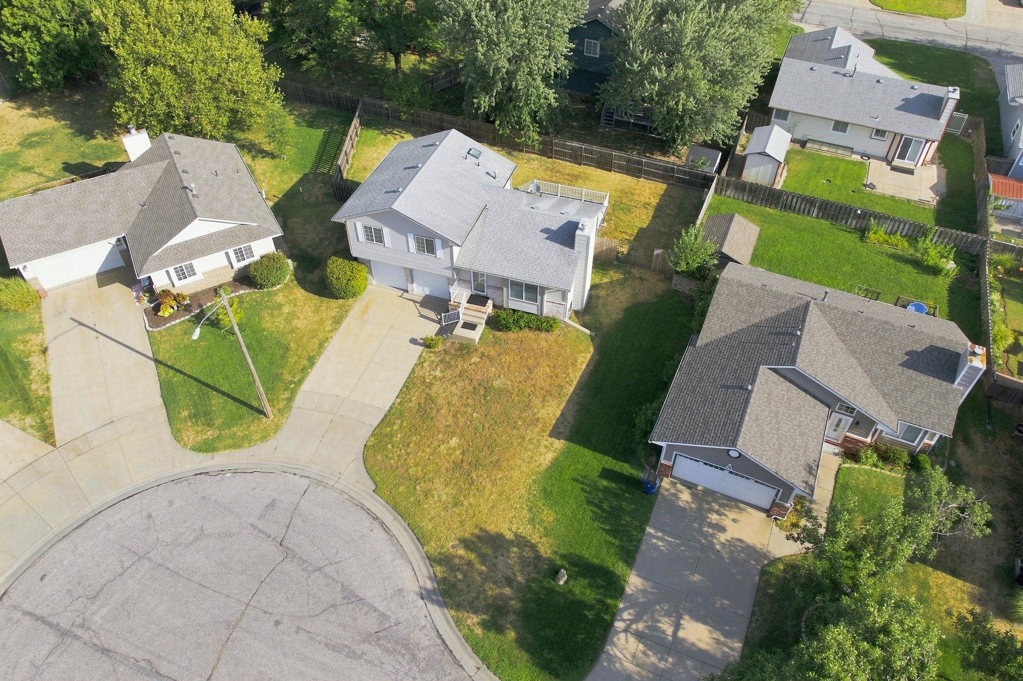 8110 W Westlawn Property Photo 2