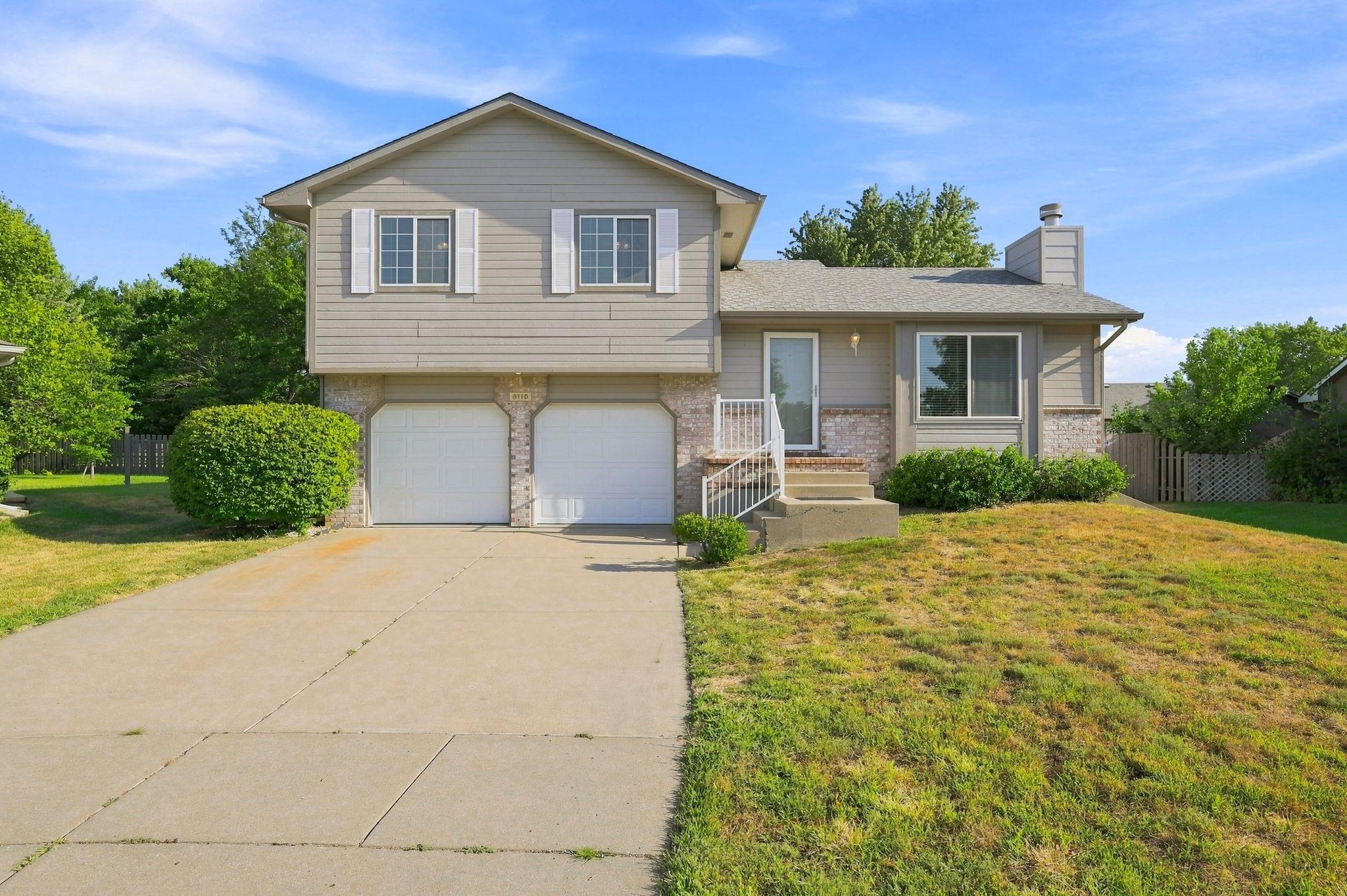 8110 W Westlawn Property Photo 3