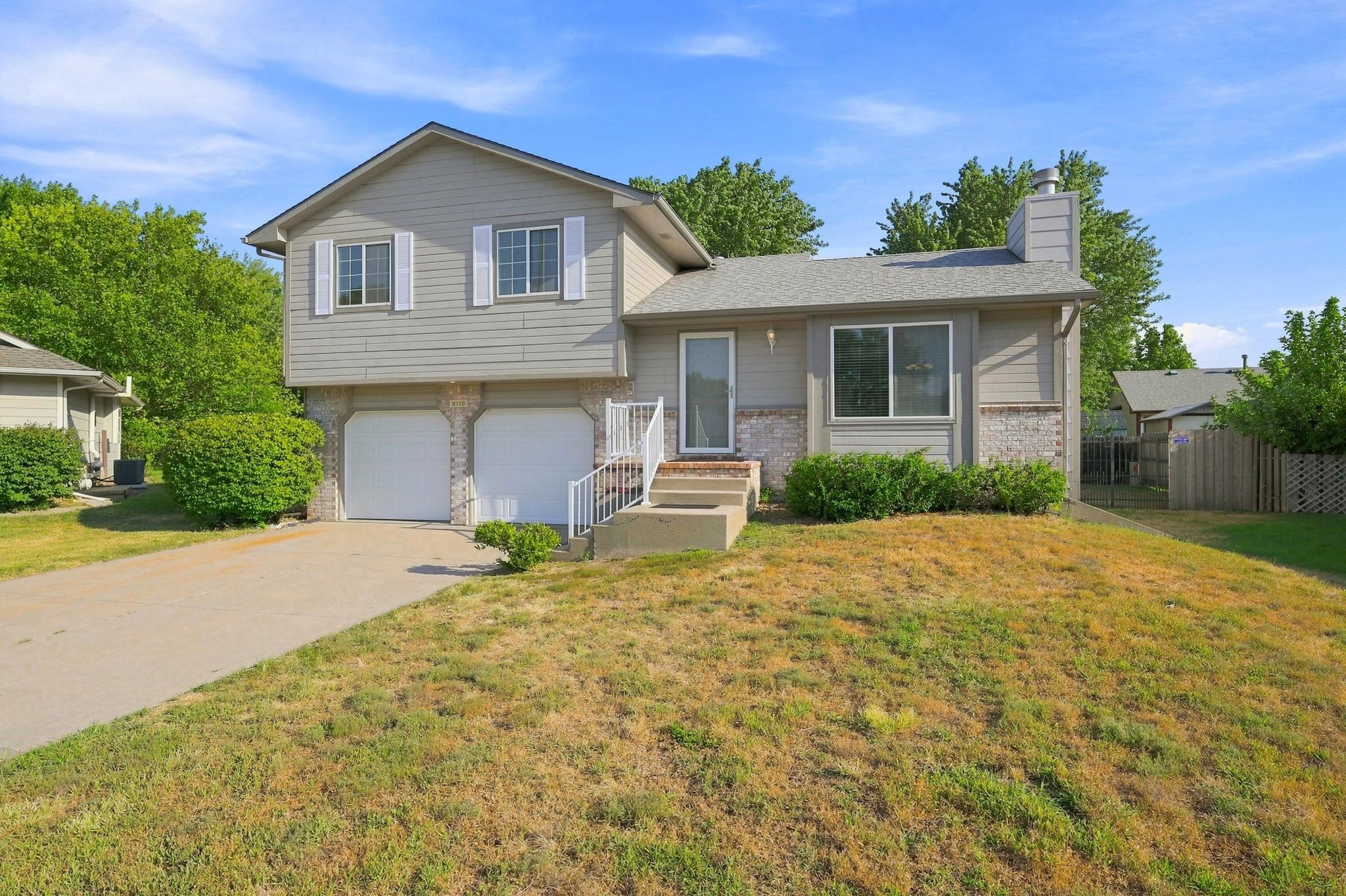 8110 W Westlawn Property Photo 4