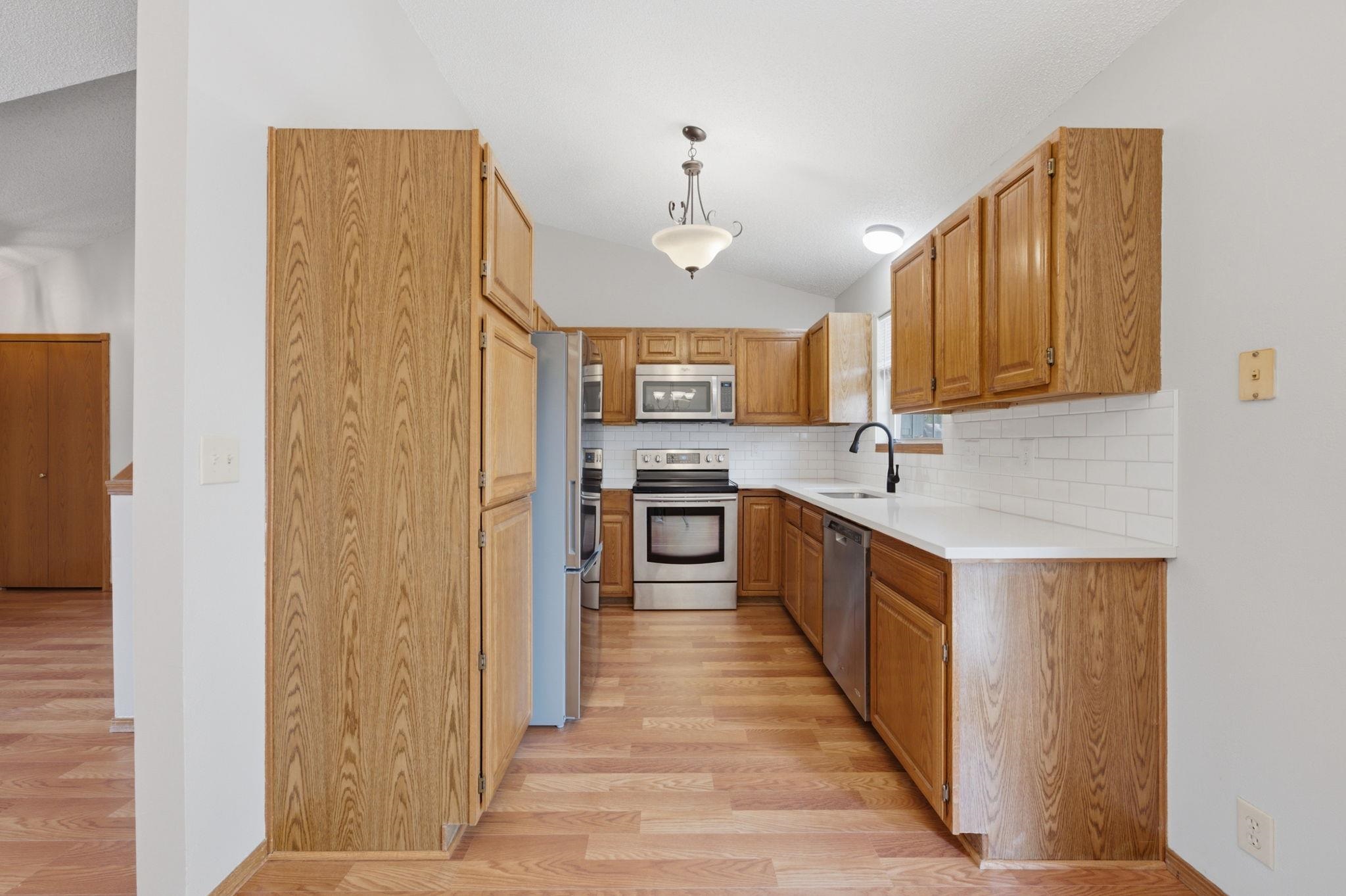 8110 W Westlawn Property Photo 11