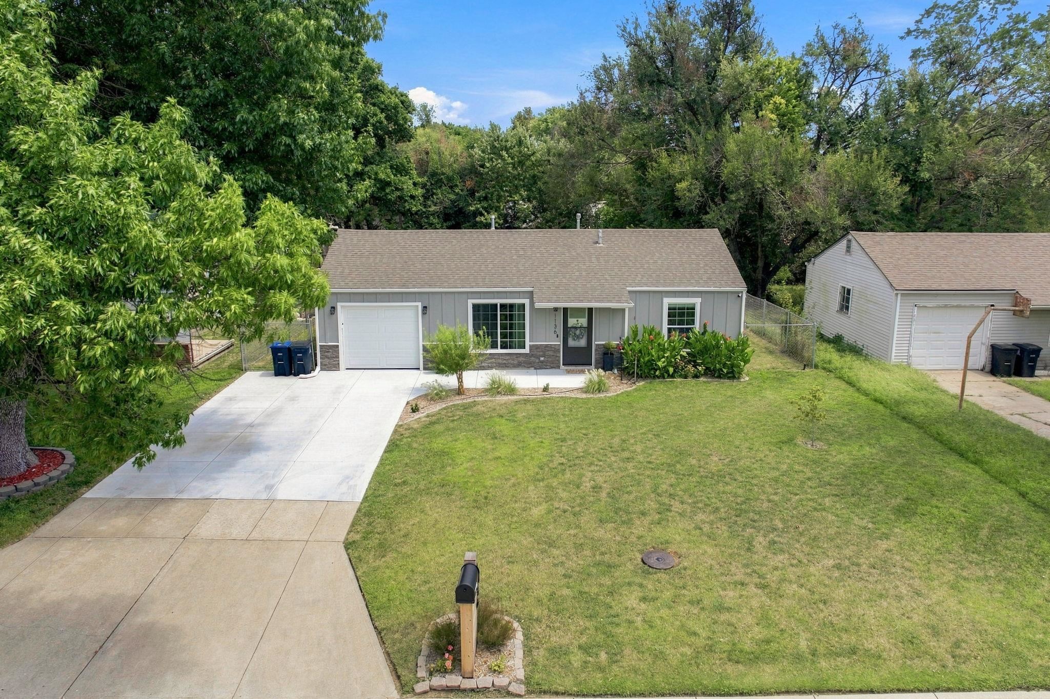 1136 S High St Property Photo 1