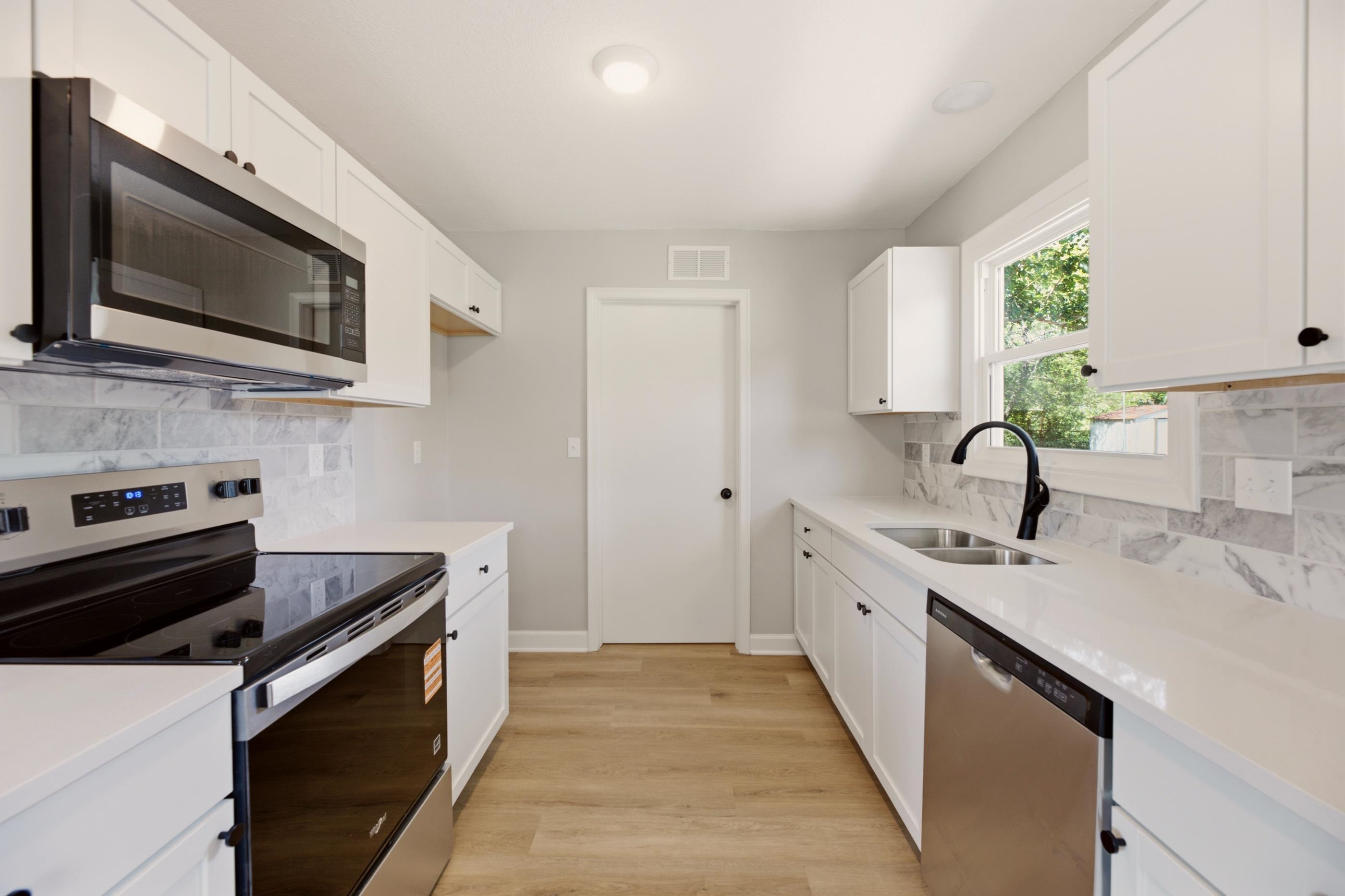 1425 N Georgie Ave Property Photo 13