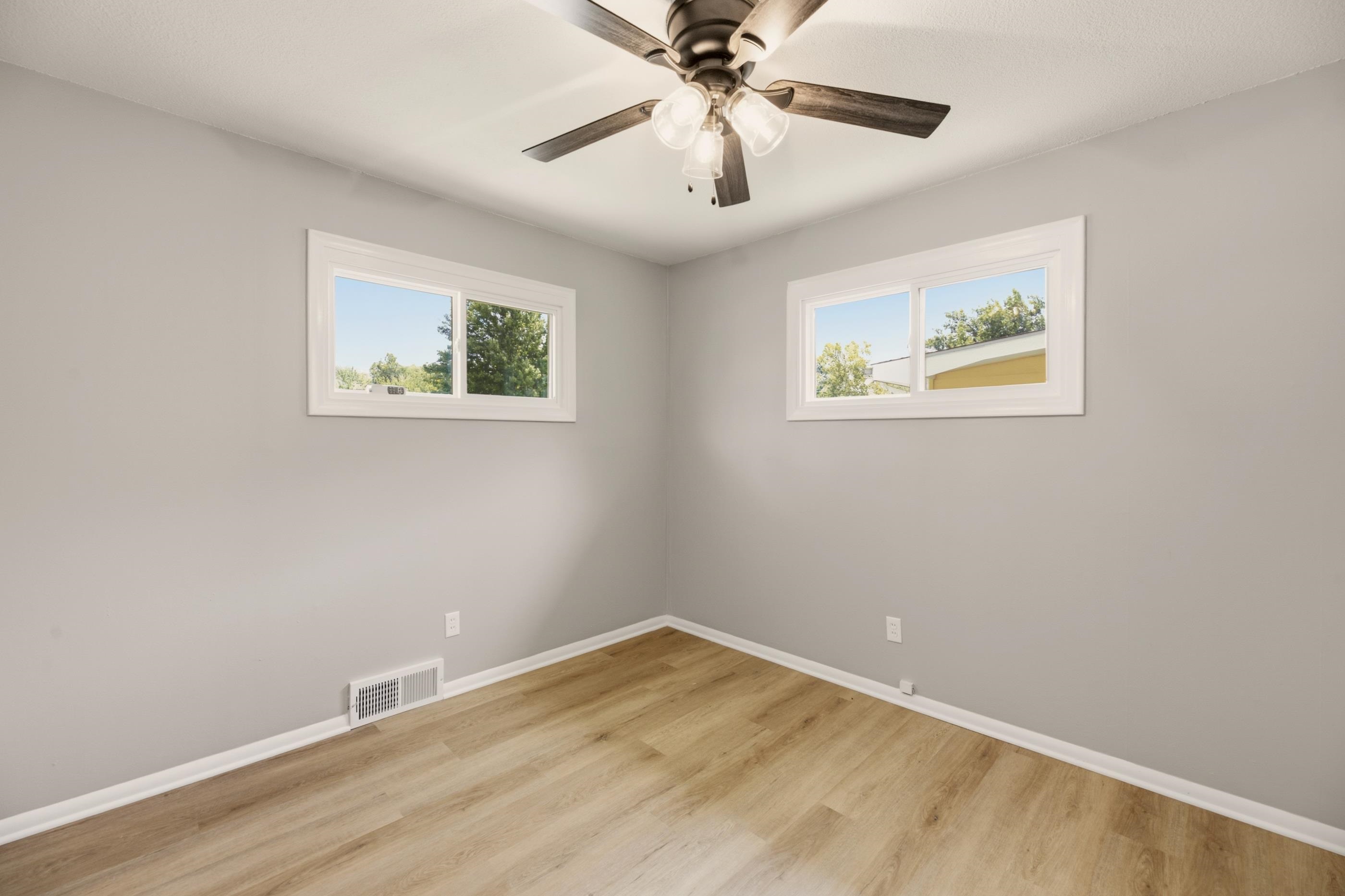 1425 N Georgie Ave Property Photo 23
