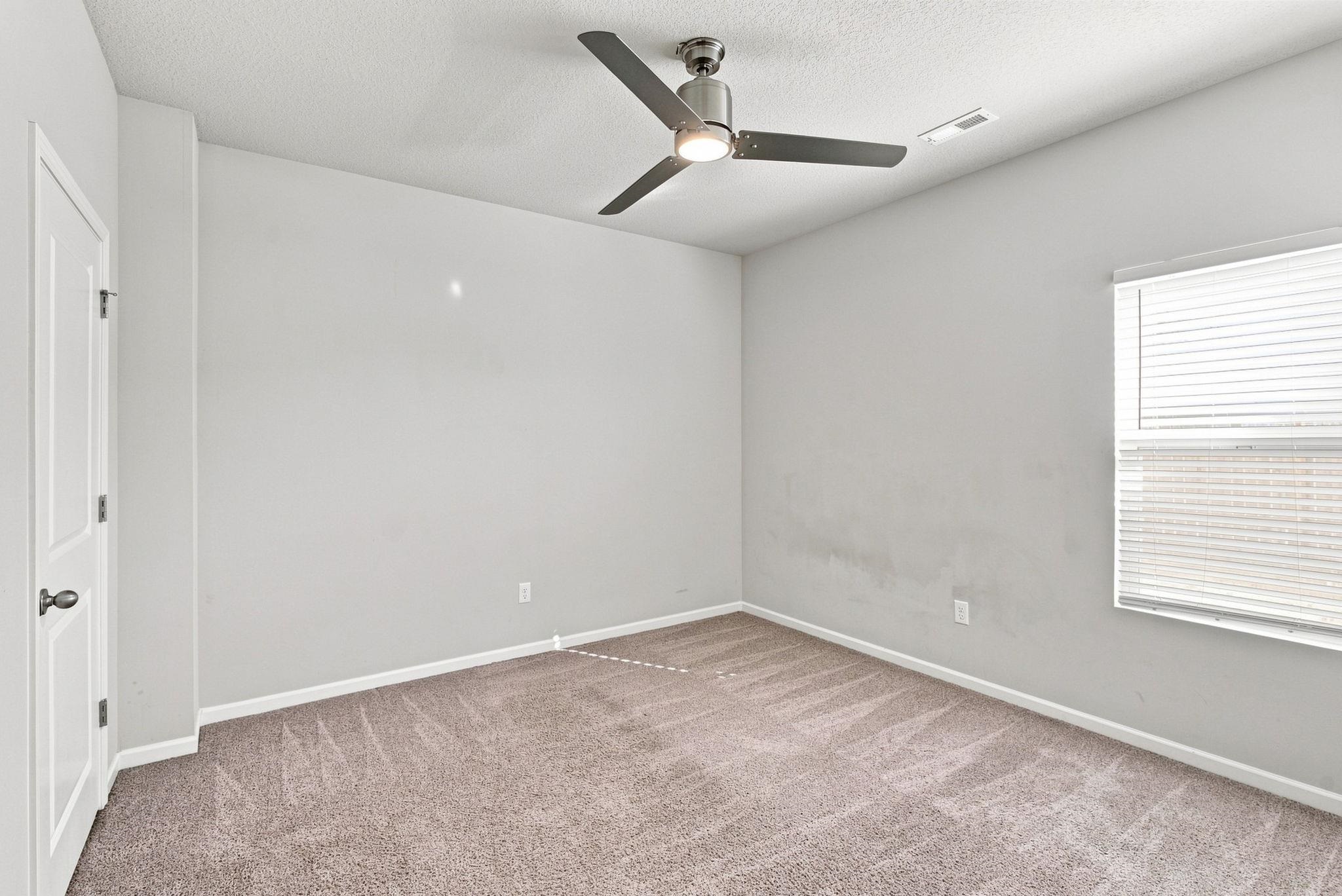 211 S Gatewood St Property Photo 19