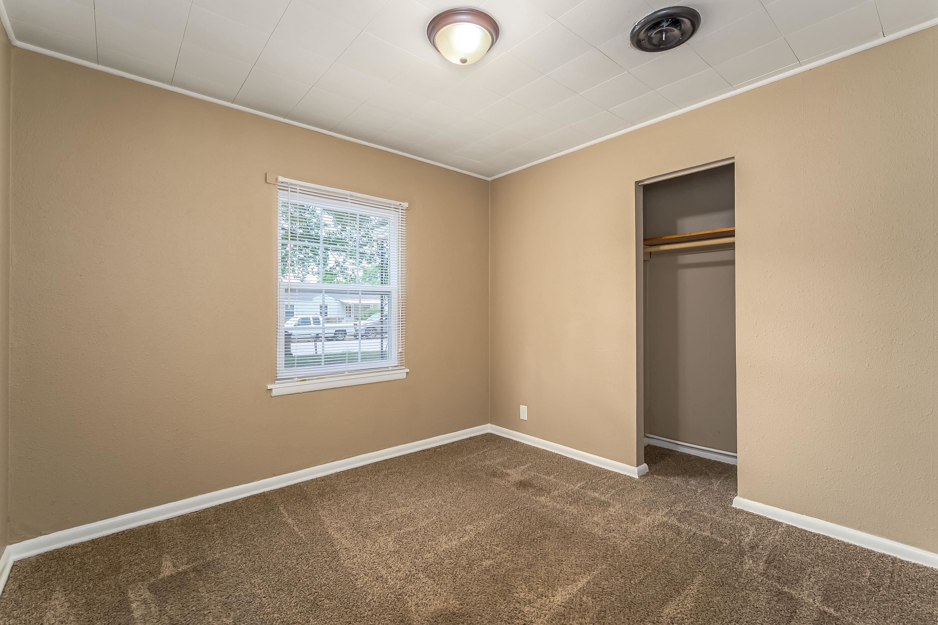 6462 N East Park View St Property Photo 17